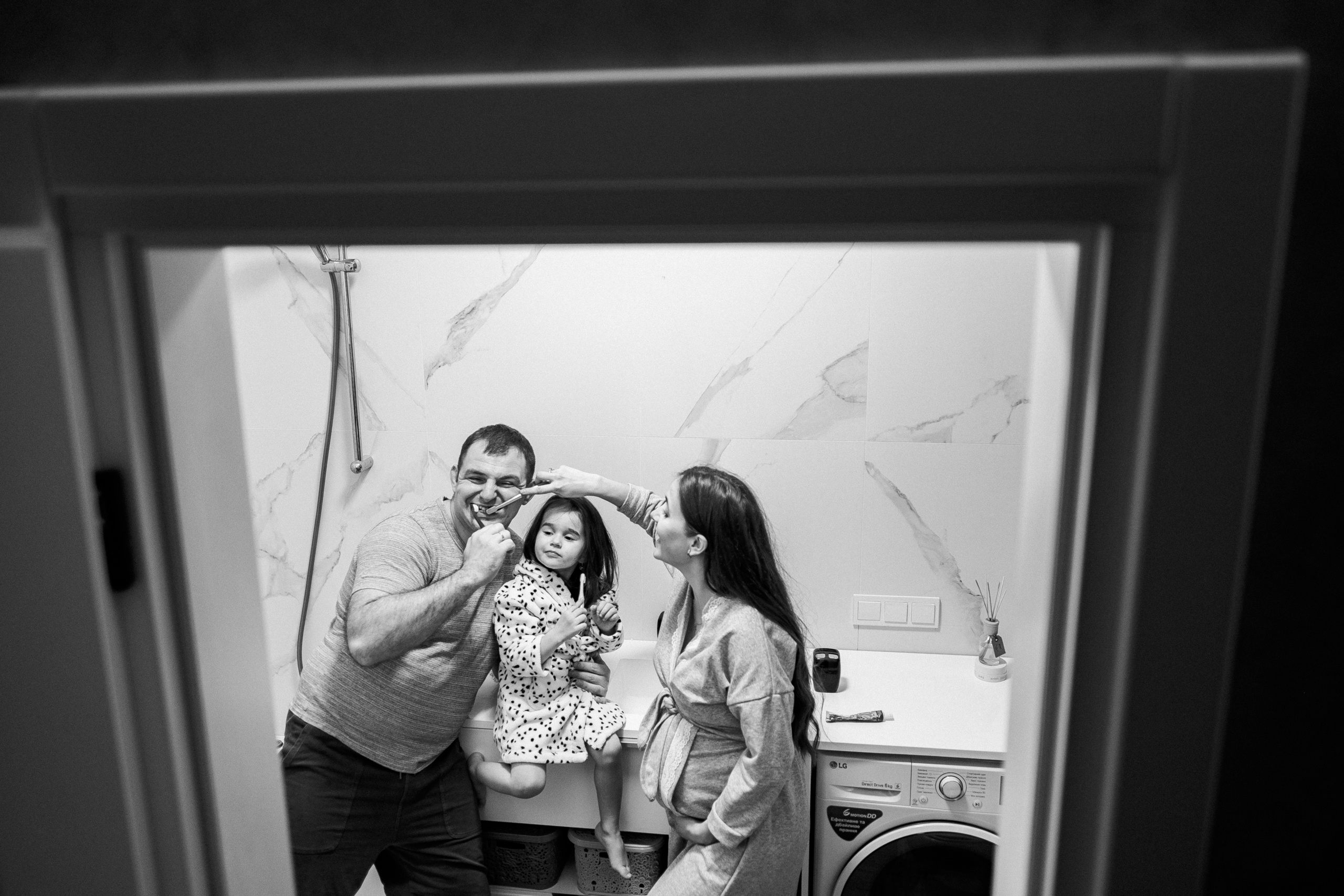 Марина+Андрей+Лиза+Животик. Ivan Skufinsky — wedding and family photographer in Vancouver