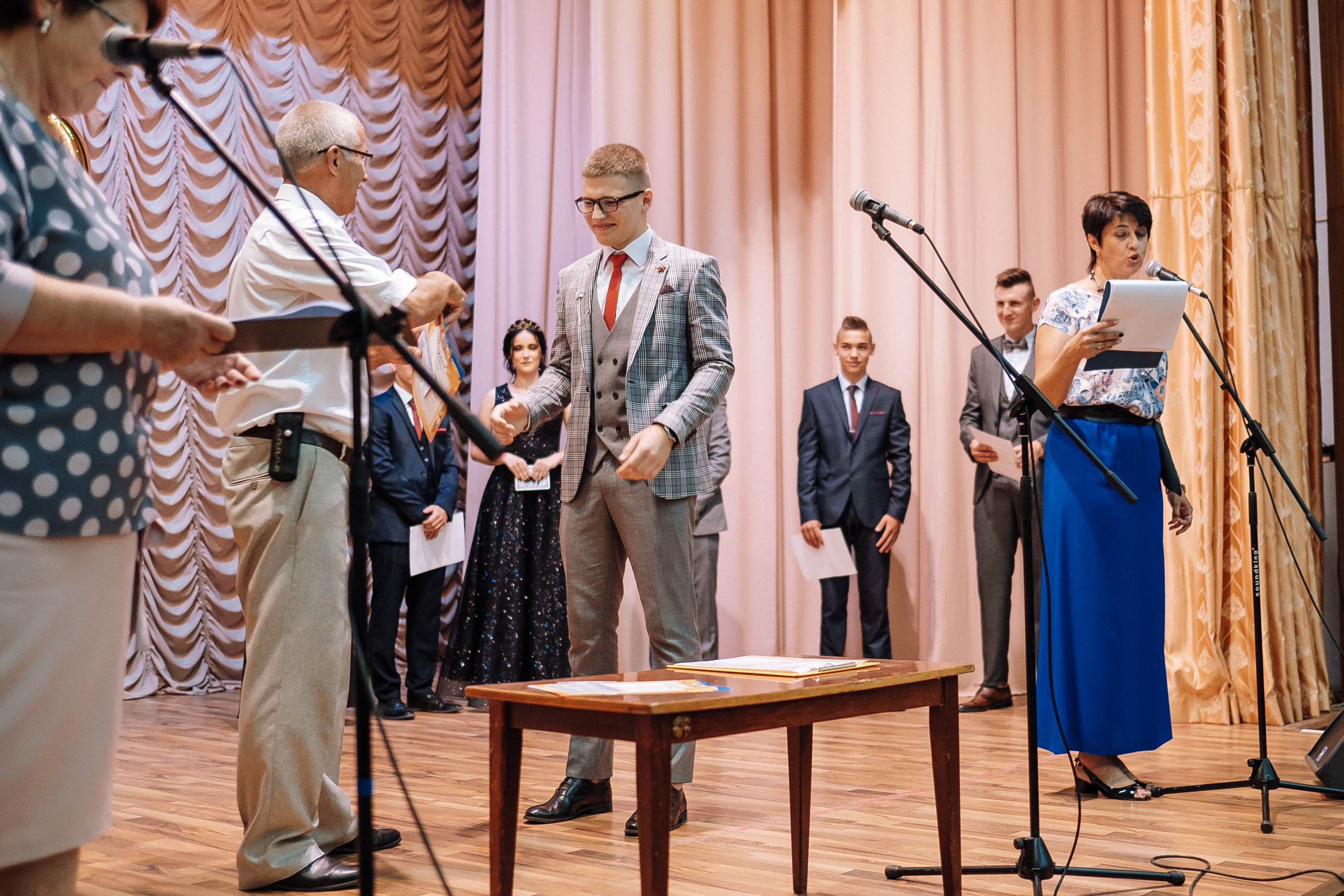 Выпускной школа номер 3. Хмельник. Ivan Skufinsky — wedding and family photographer in Vancouver