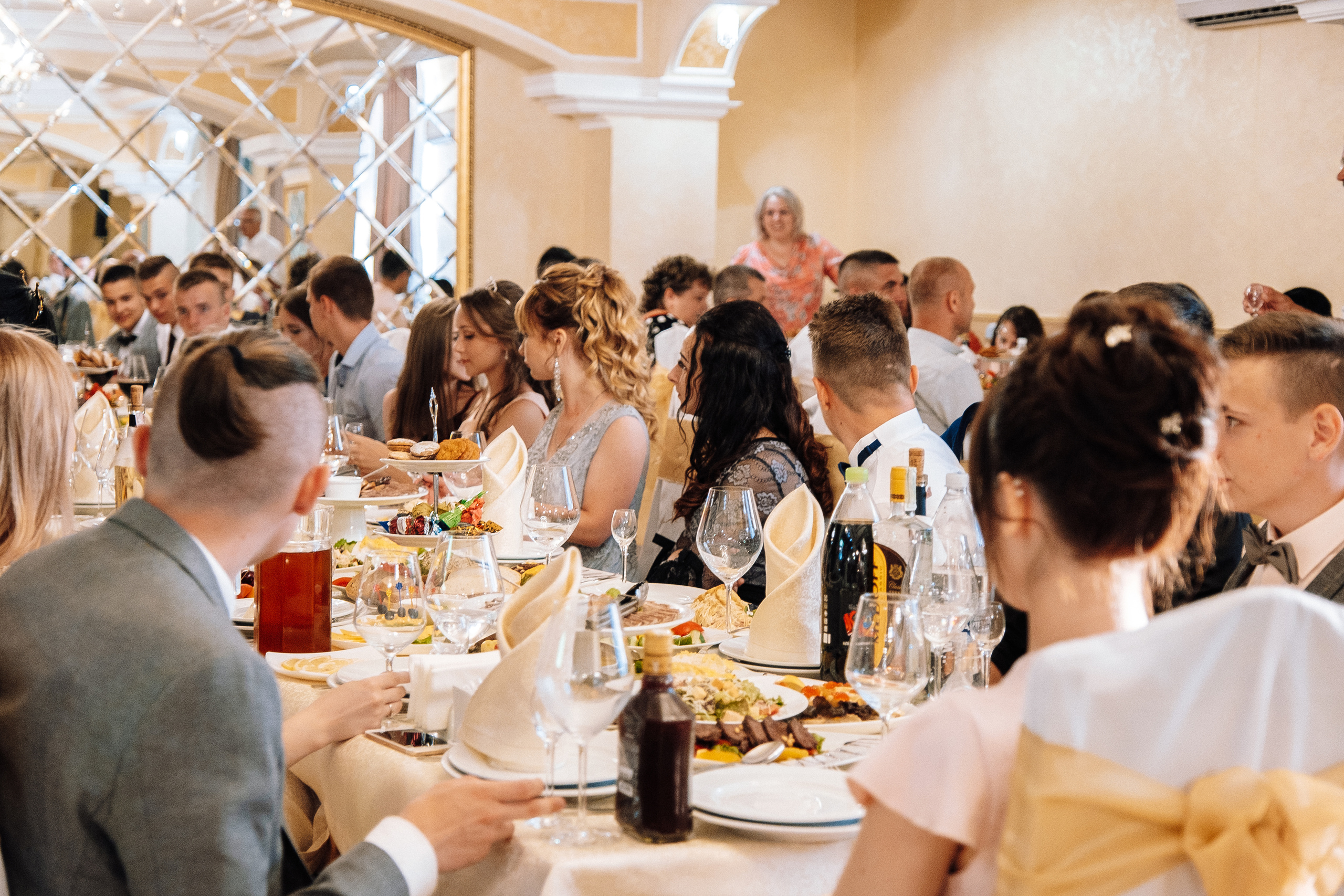 Выпускной школа номер 3. Хмельник. Ivan Skufinsky — wedding and family photographer in Vancouver