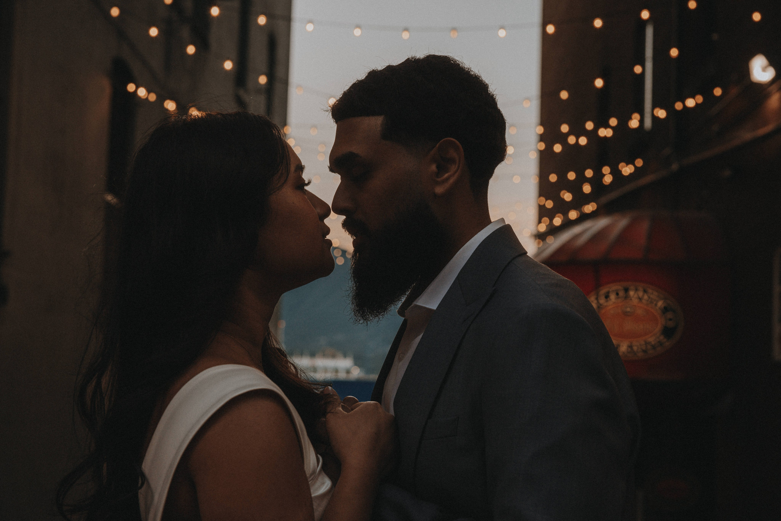 Engagement photographer vancouver. Ivan Skufinsky — wedding and family photographer in Vancouver