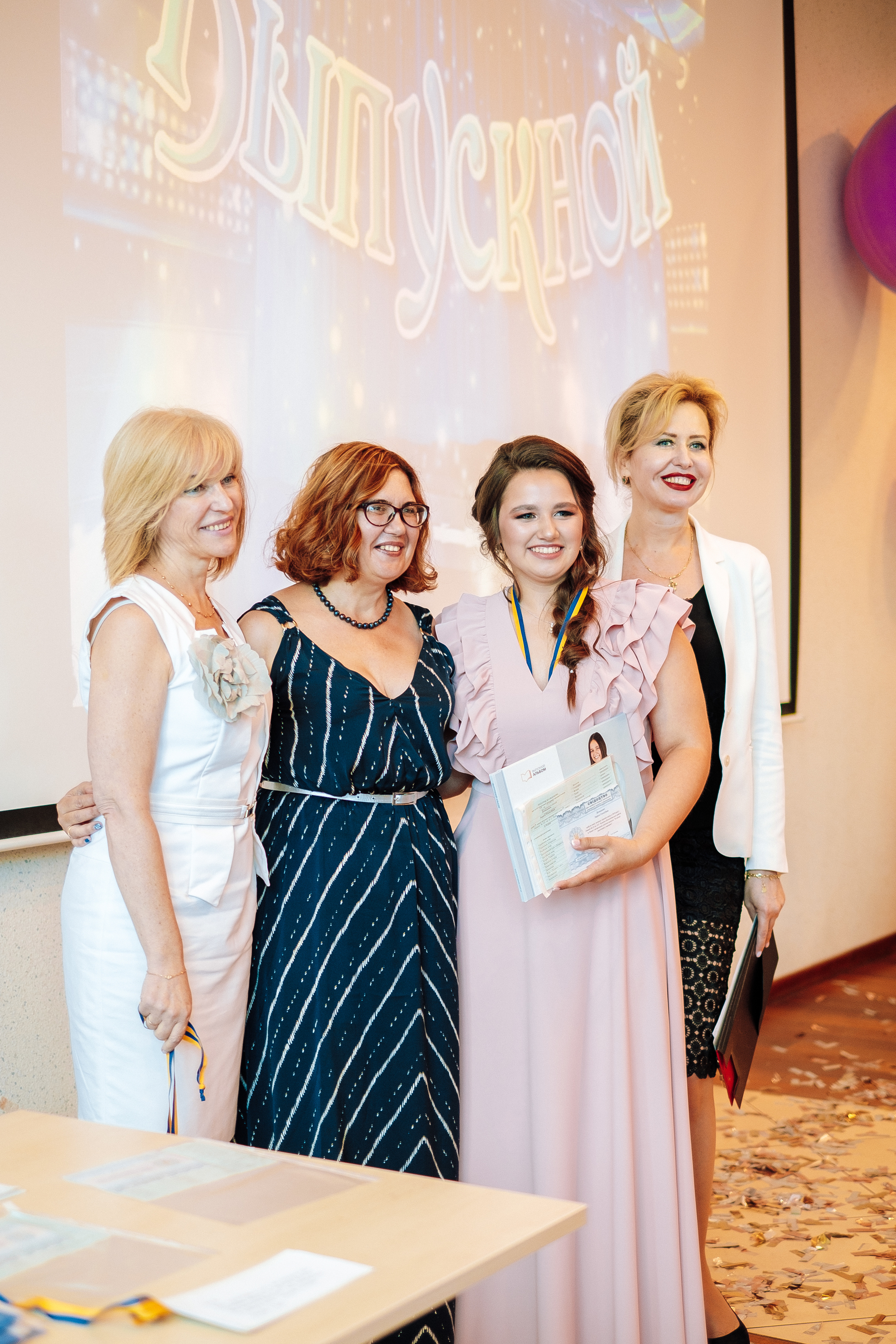 Выпускной 153 Гимназия. Ivan Skufinsky — wedding and family photographer in Vancouver