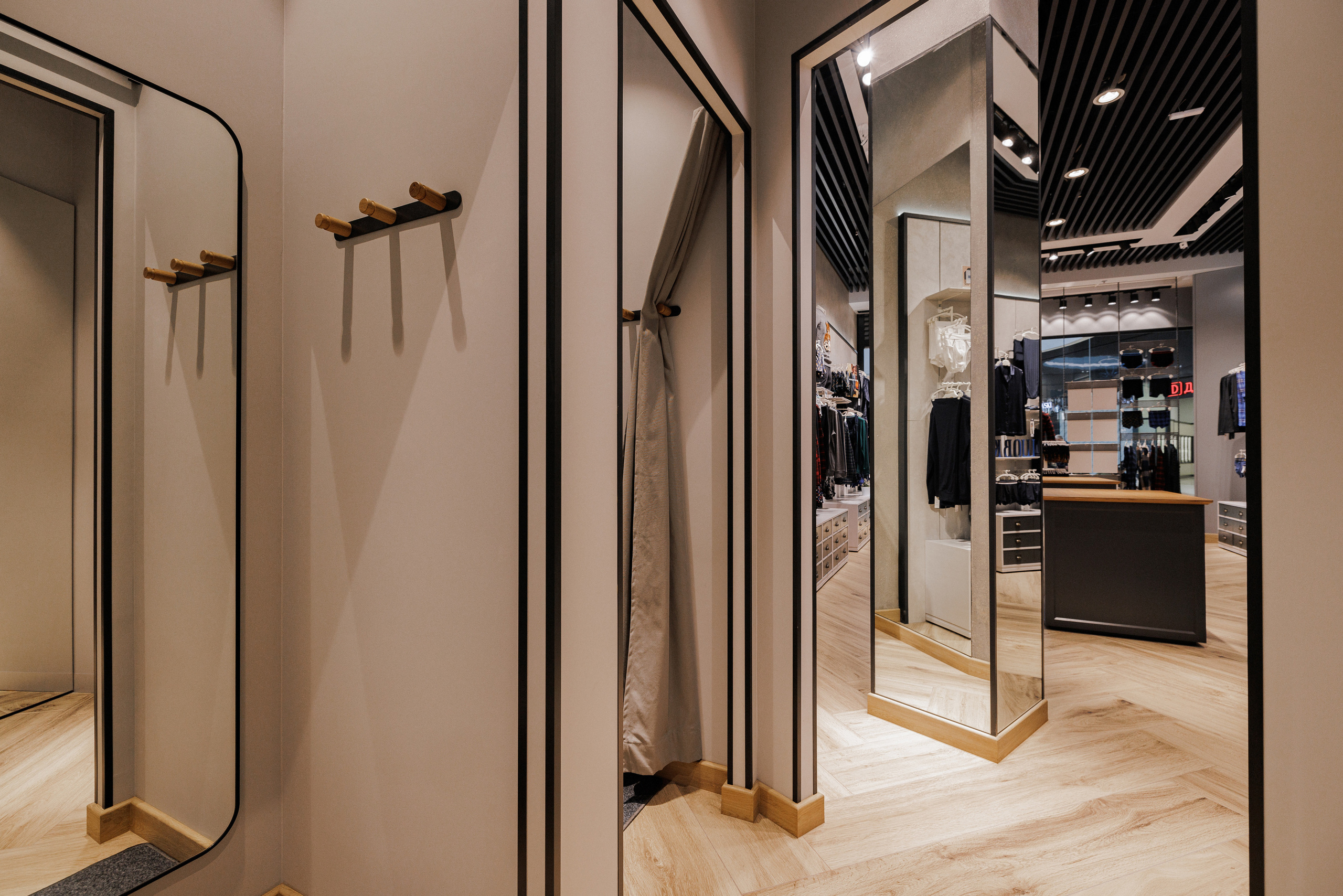 INTIMISSIMI OUMO. Ivan Skufinsky — wedding and family photographer in Vancouver