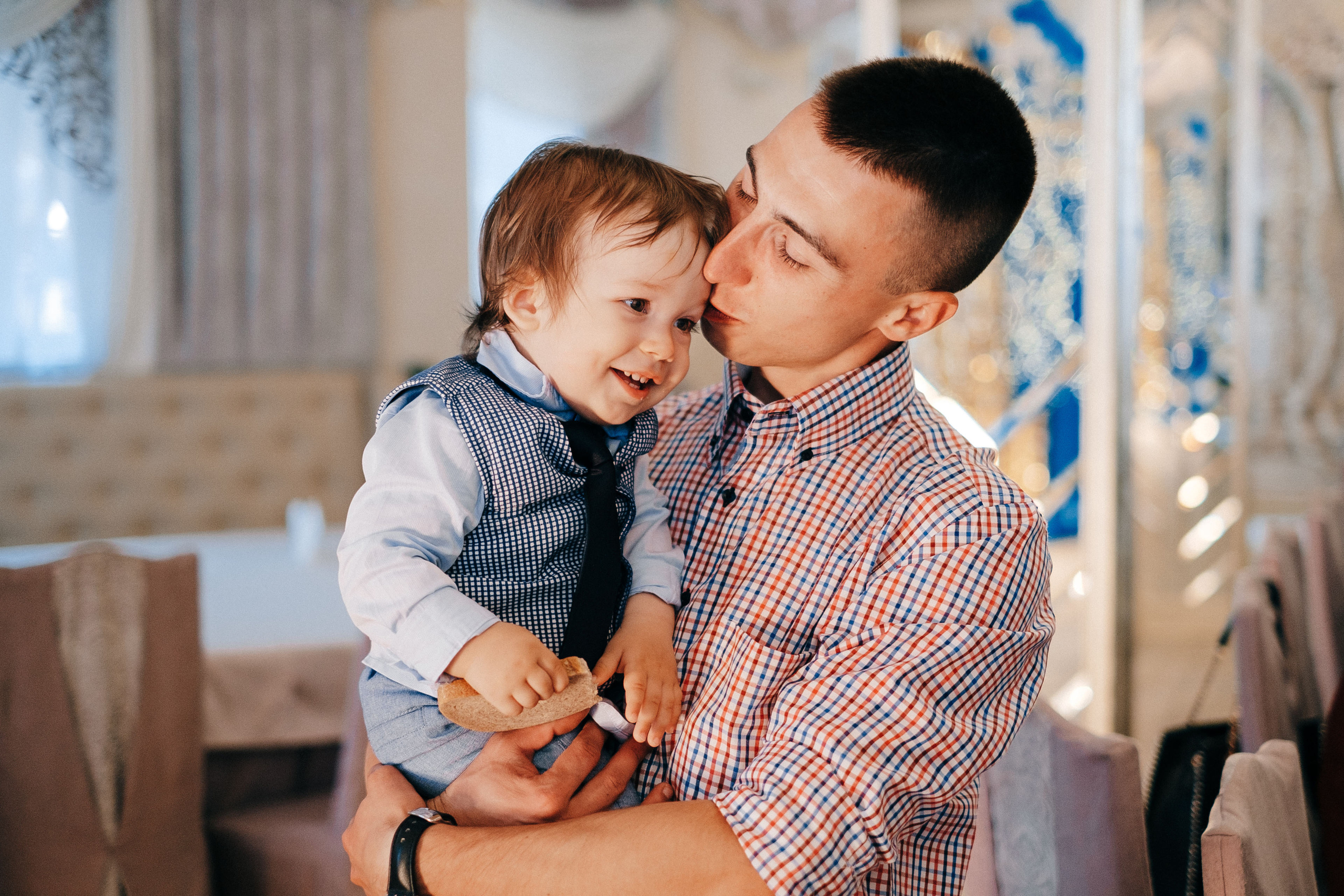 День Рождения Илюшка ресторан Лесной. Ivan Skufinsky — wedding and family photographer in Vancouver