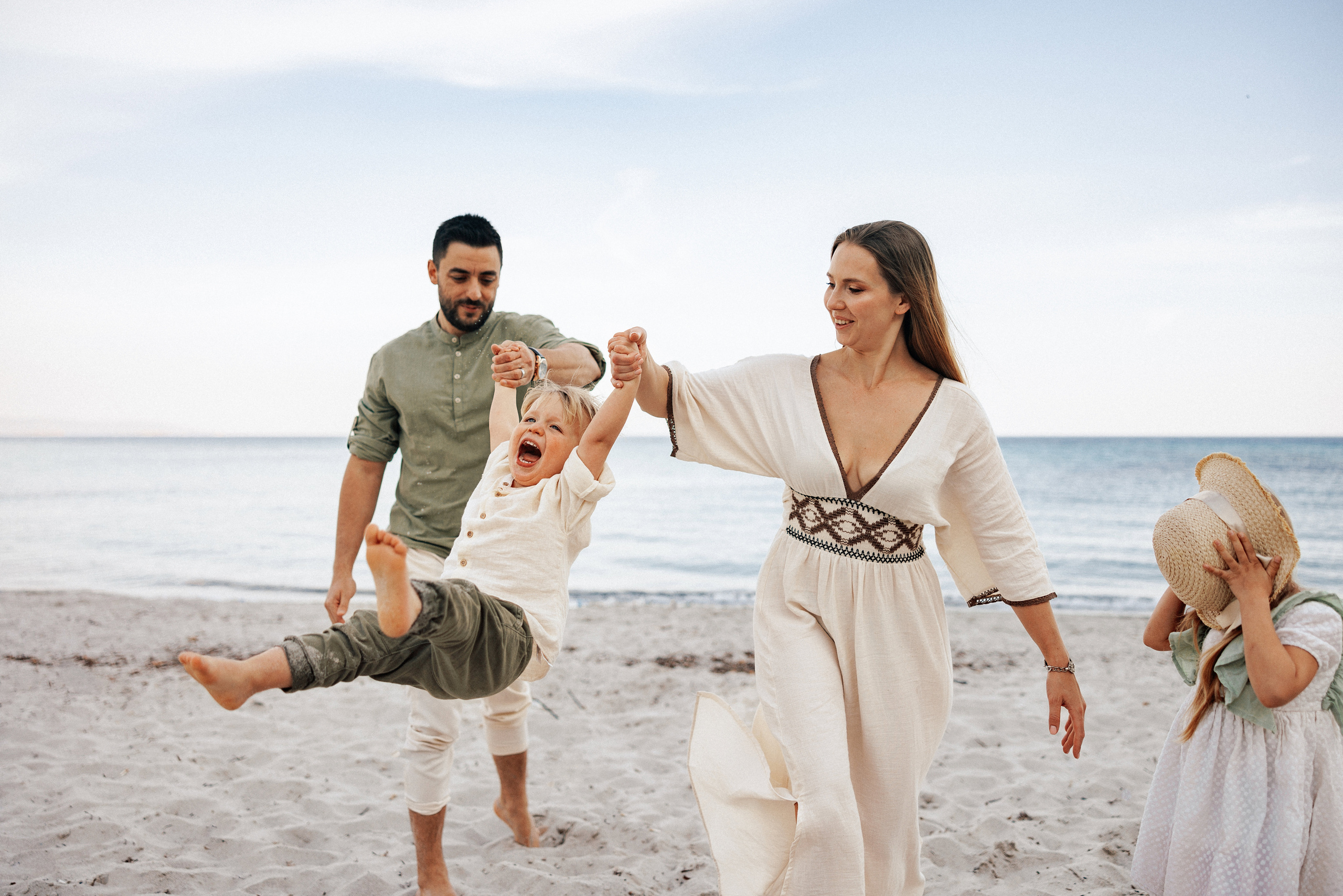 Family photo session in Vancouver Семейная фотосессия в Ванкувере БС. Ivan Skufinsky — wedding and family photographer in Vancouver