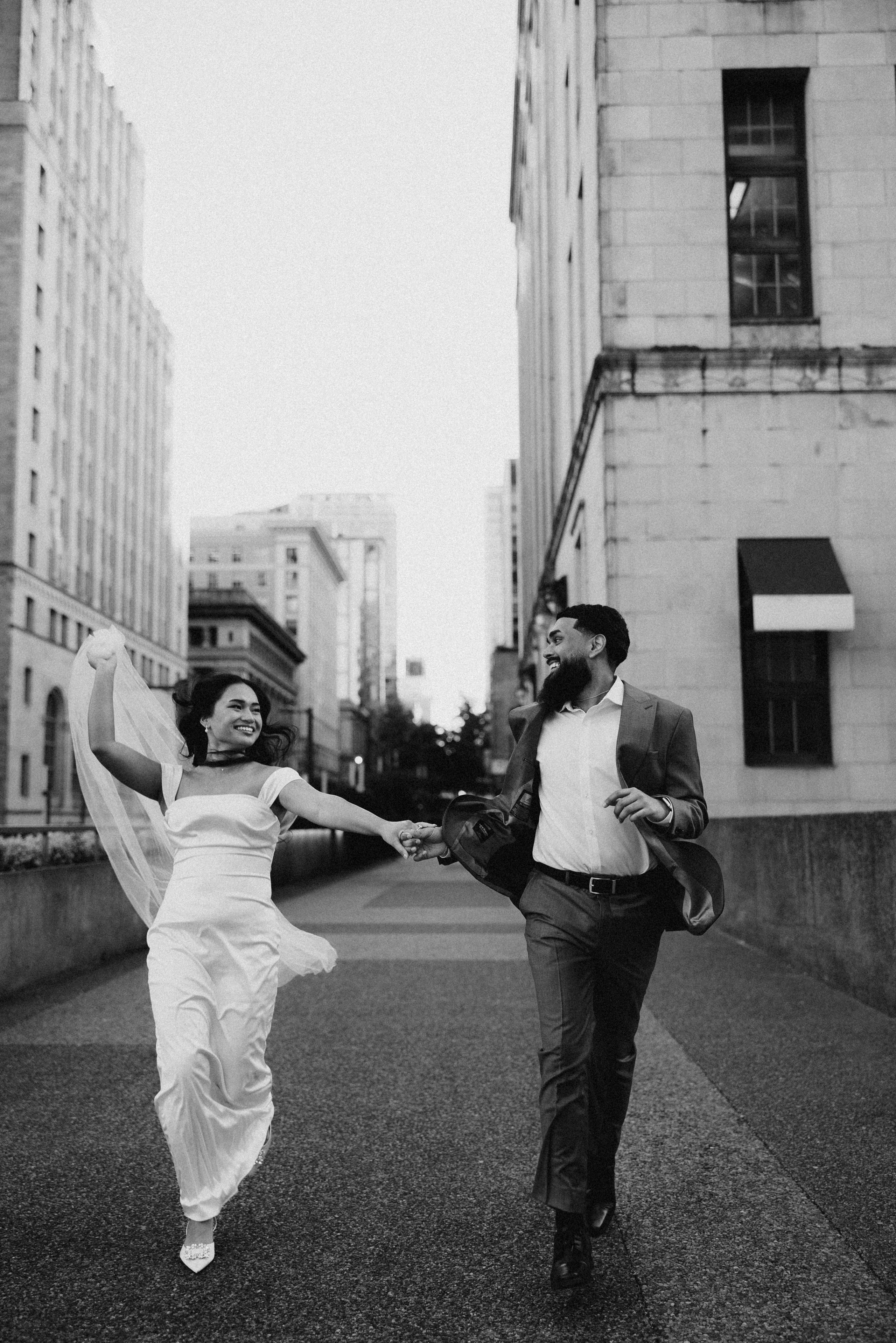 Engagement photographer vancouver. Ivan Skufinsky — wedding and family photographer in Vancouver