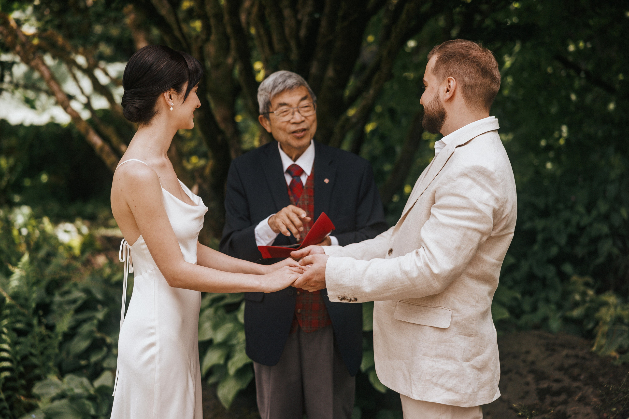 Sky-High Love: Stunning Vancouver Mountain Wedding Shoot by Helicopter. Ivan Skufinsky — wedding and family photographer in Vancouver