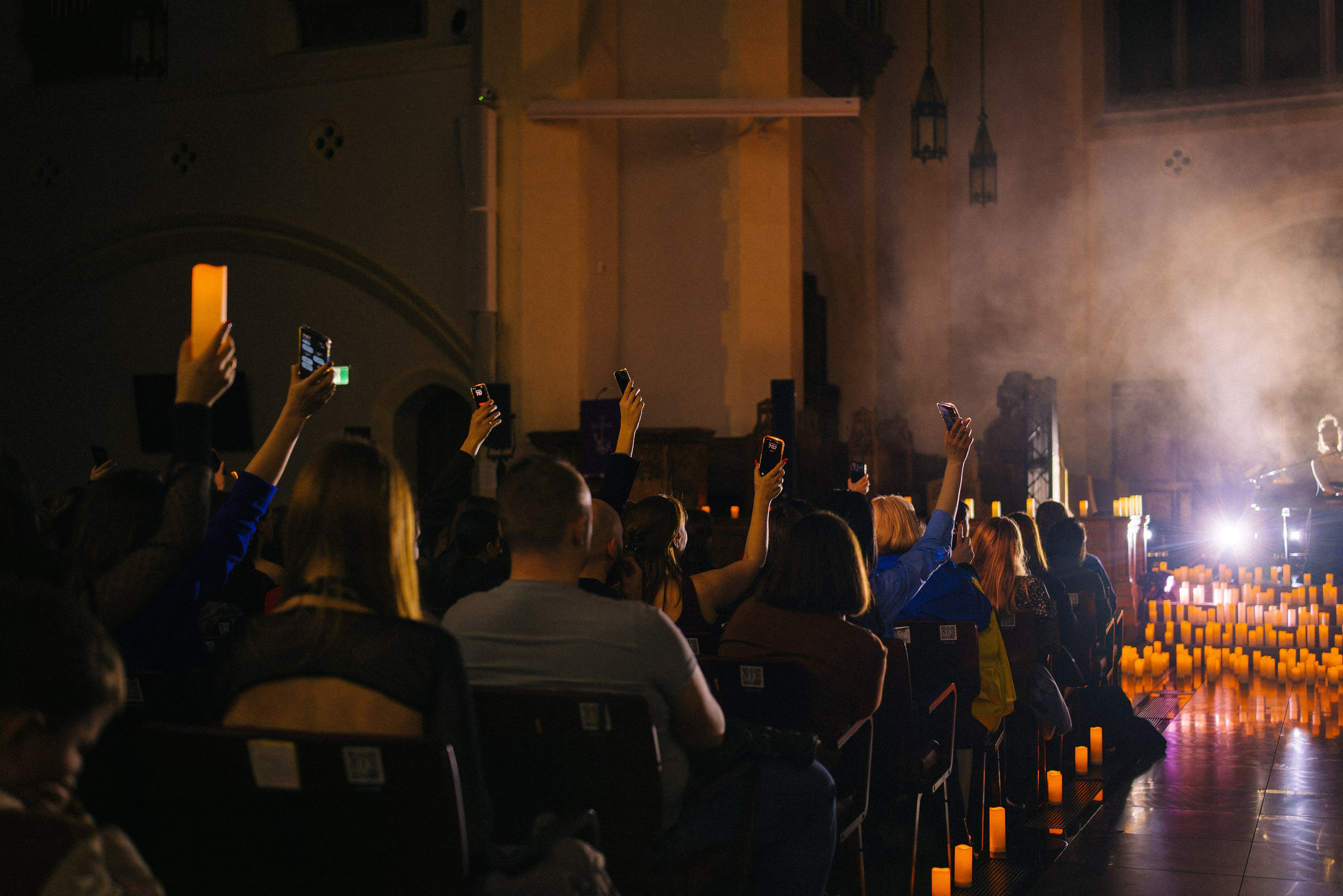 Live concert photography from Vivienne Mort in Vancouver 2025. Ivan Skufinsky — wedding and family photographer in Vancouver