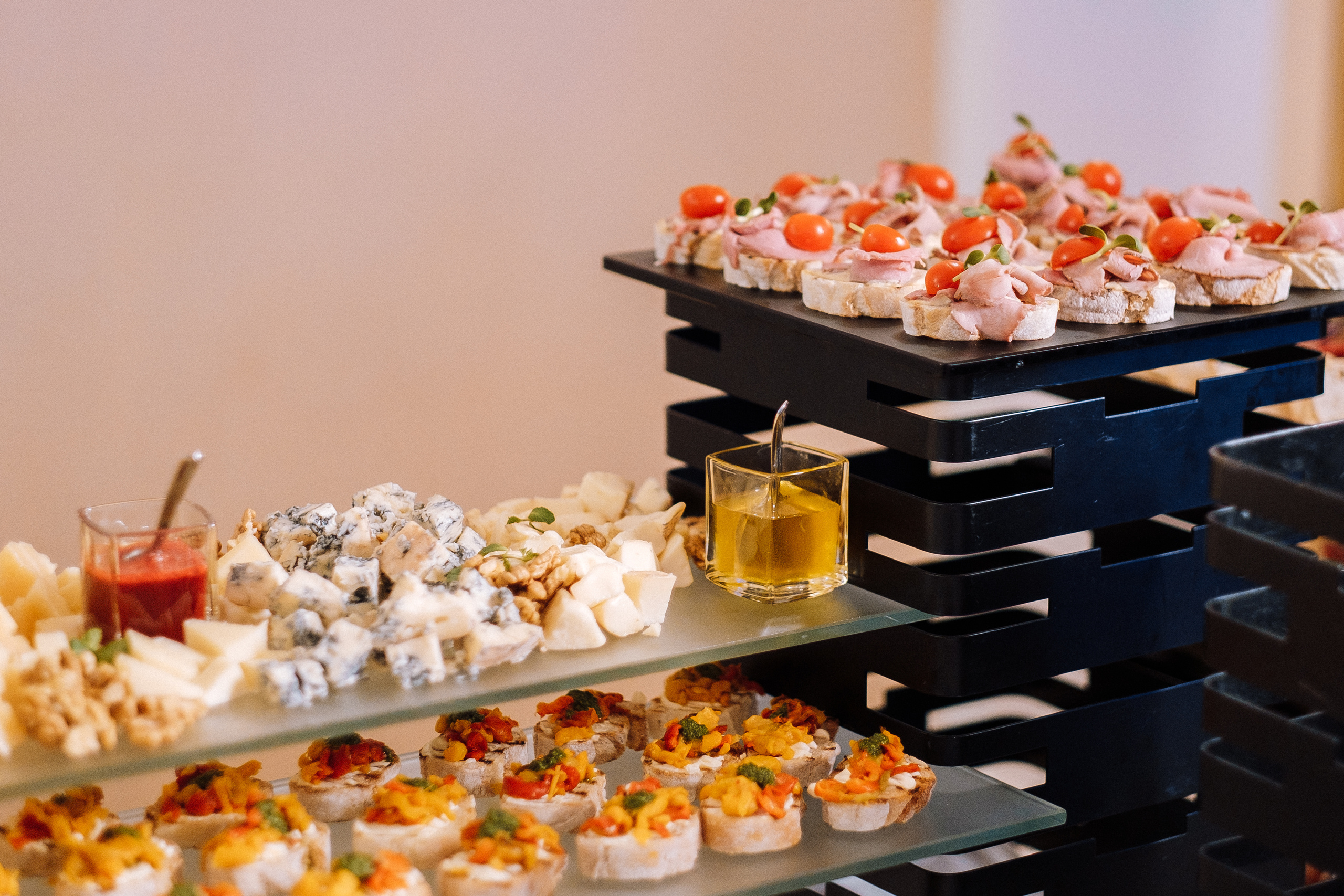 Deutsche Bank 10 years in Ukraine. Ivan Skufinsky — wedding and family photographer in Vancouver