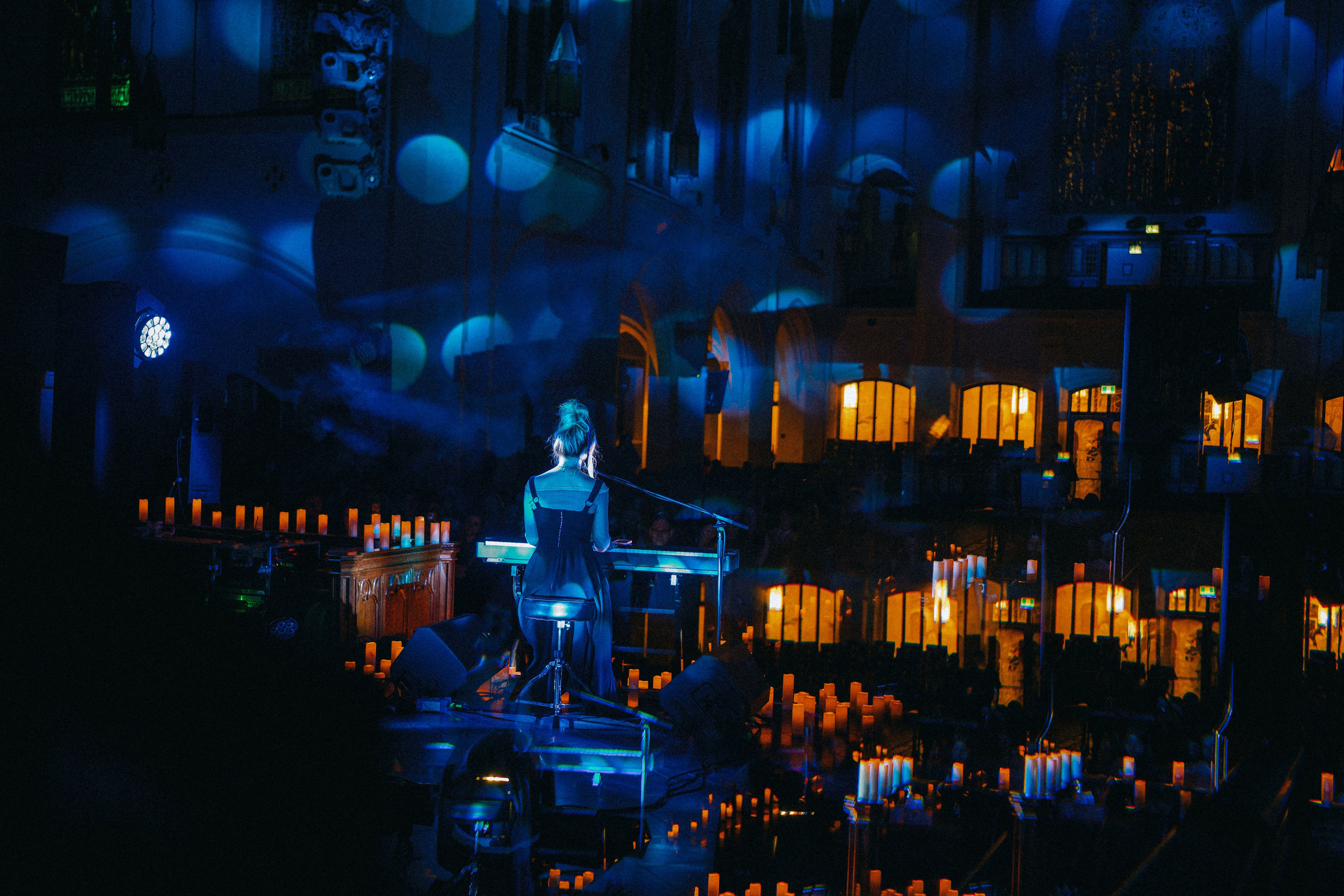 Live concert photography from Vivienne Mort in Vancouver 2025. Ivan Skufinsky — wedding and family photographer in Vancouver