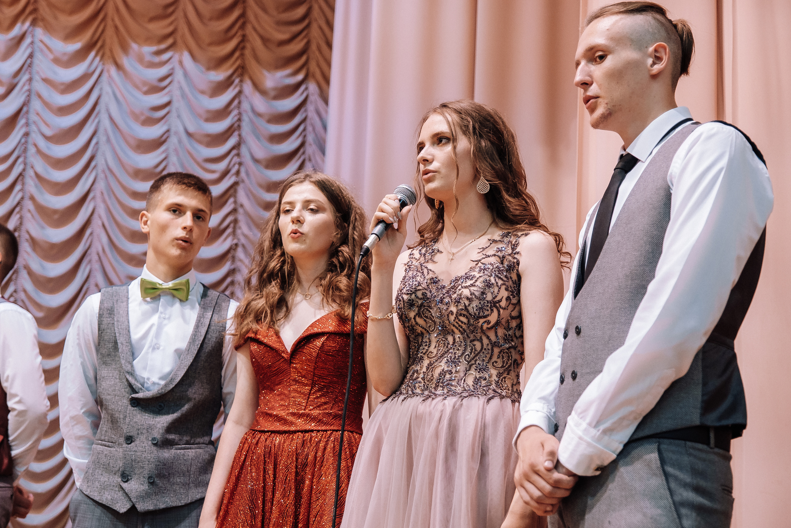 Выпускной школа номер 3. Хмельник. Ivan Skufinsky — wedding and family photographer in Vancouver