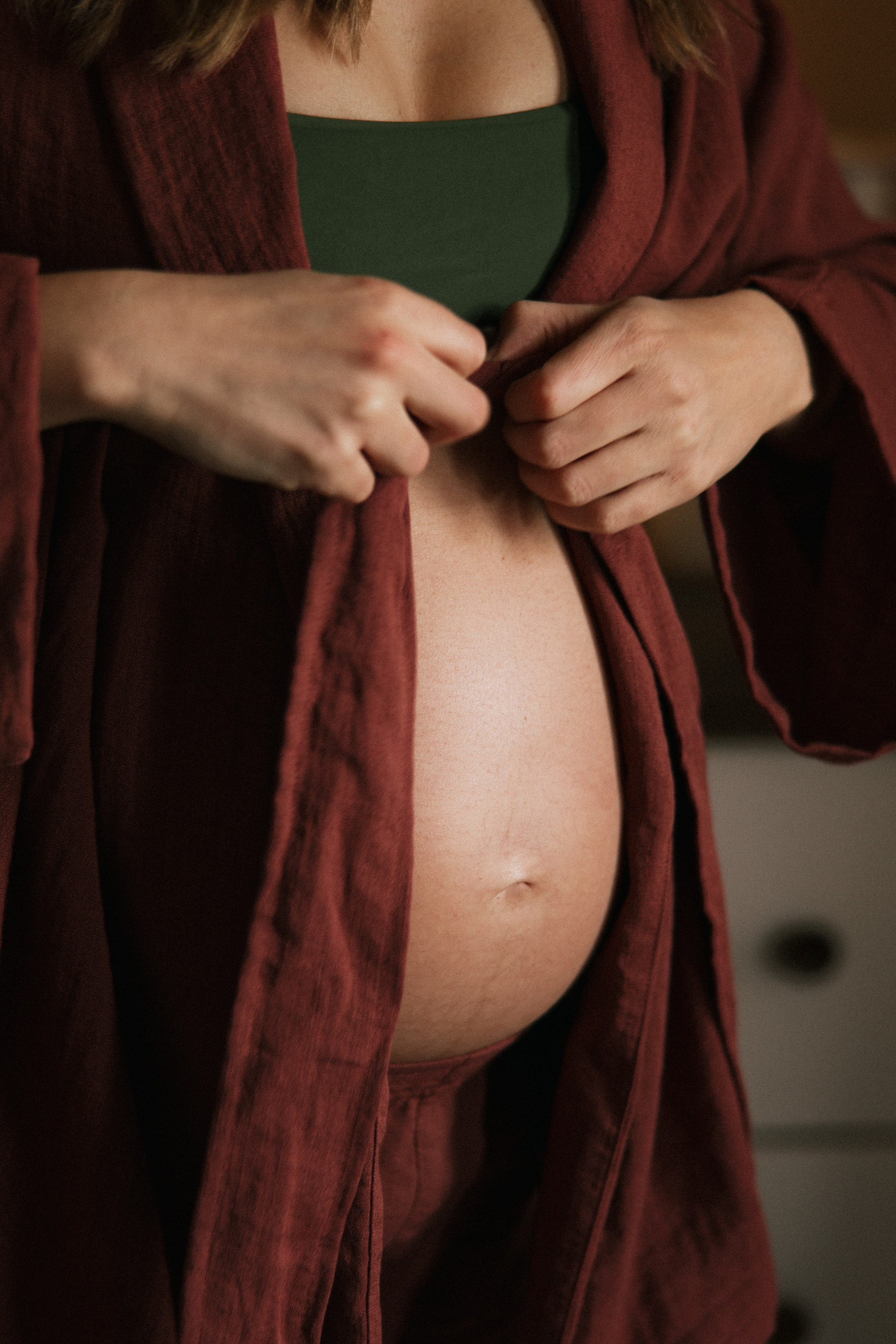 Pregnancy Home Story Vancouver. Ivan Skufinsky — wedding and family photographer in Vancouver