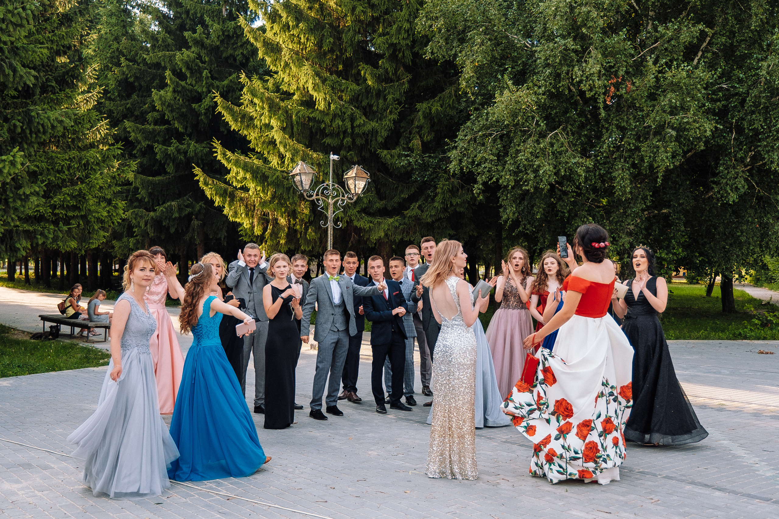 Выпускной школа номер 3. Хмельник. Ivan Skufinsky — wedding and family photographer in Vancouver