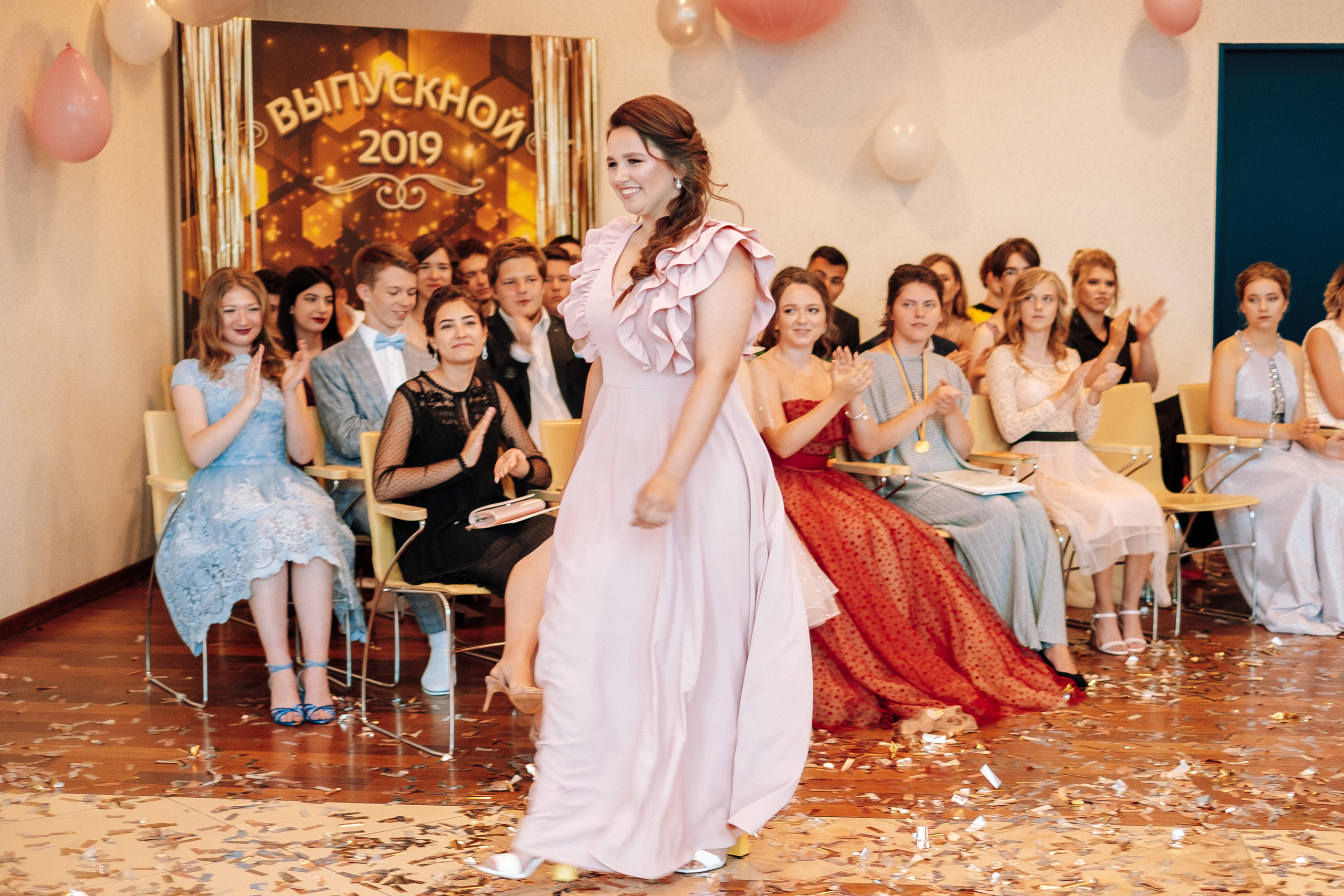 Выпускной 153 Гимназия. Ivan Skufinsky — wedding and family photographer in Vancouver