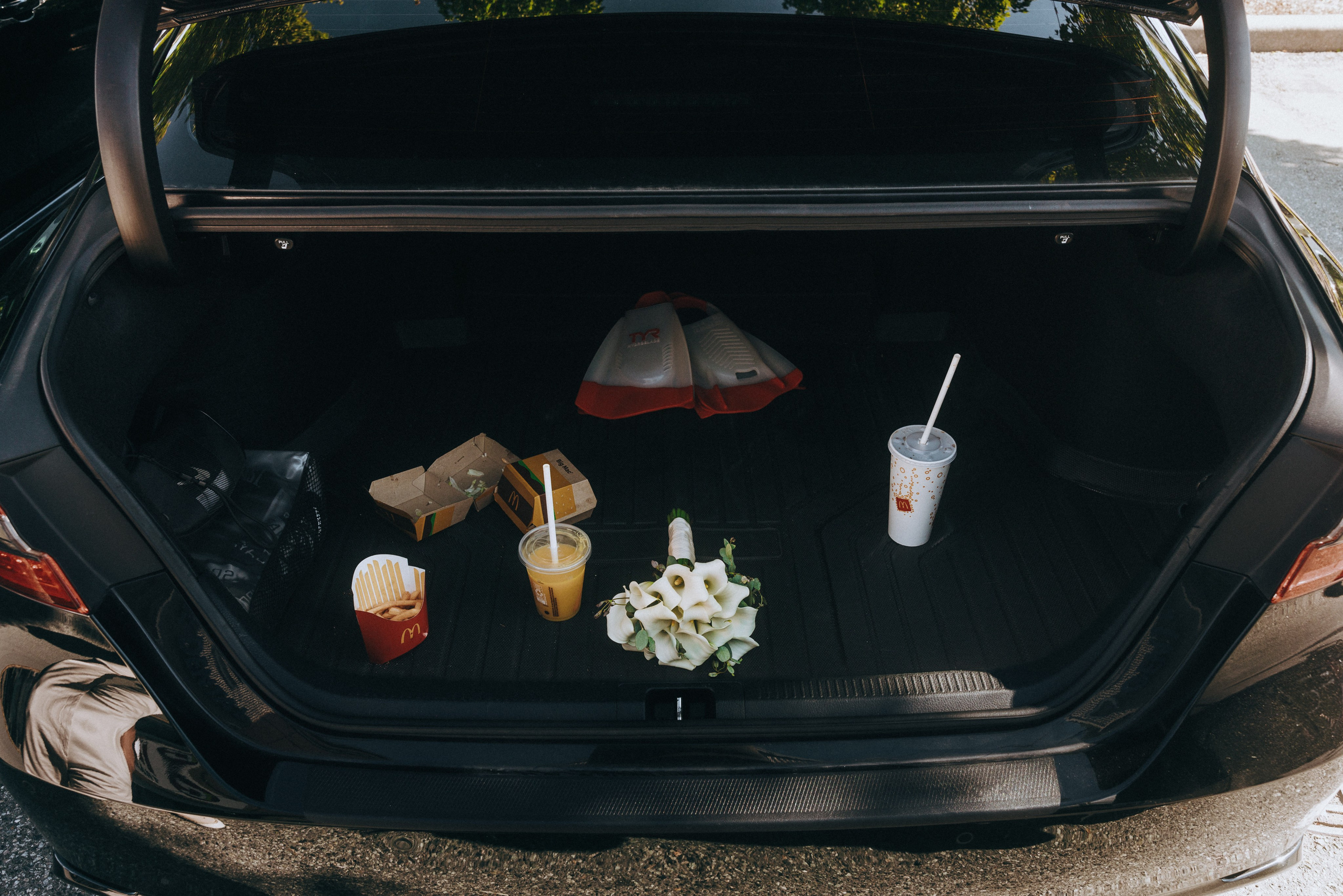 Sky-High Love: Stunning Vancouver Mountain Wedding Shoot by Helicopter. Ivan Skufinsky — wedding and family photographer in Vancouver