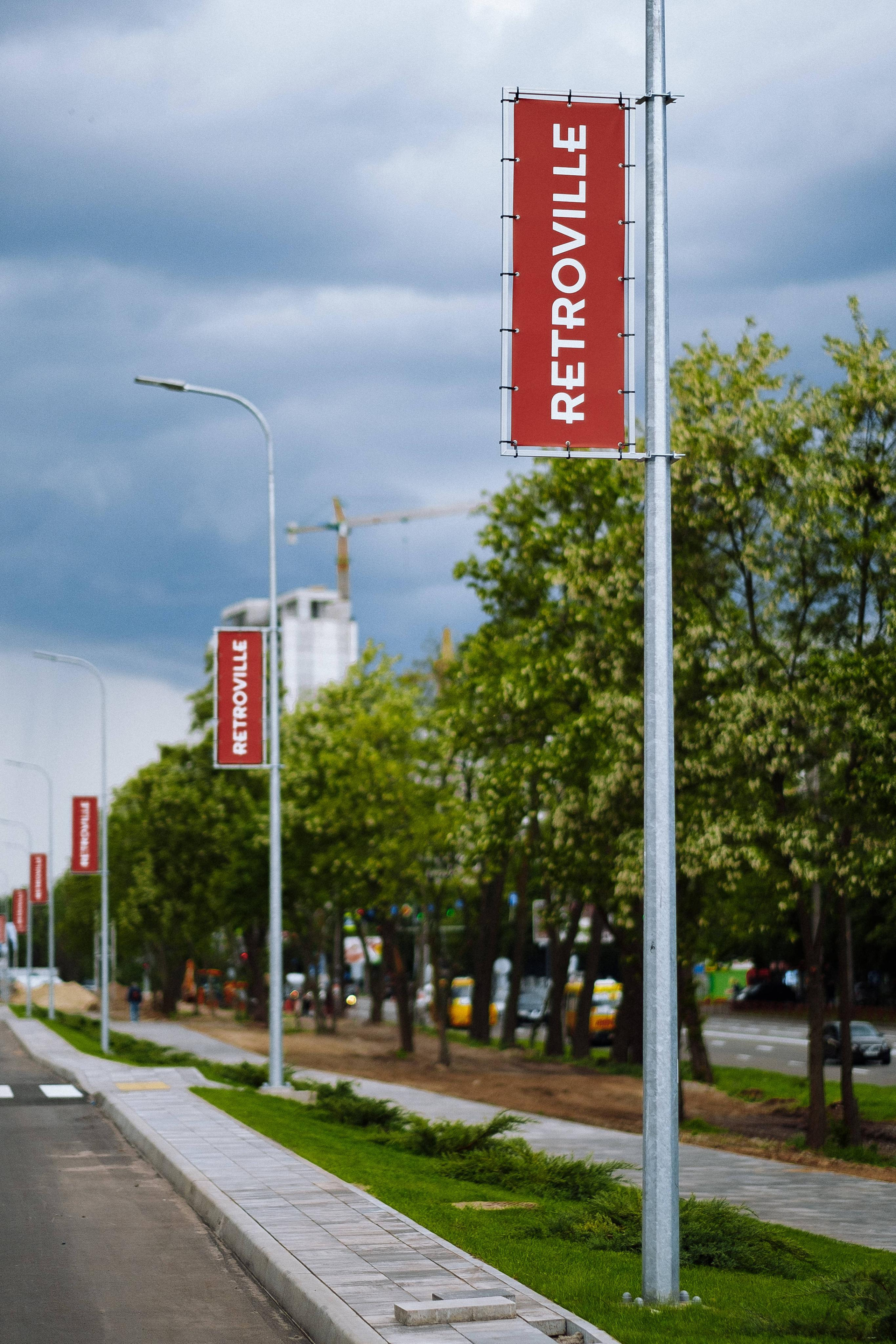 EXTERIER RETROVILLE. Ivan Skufinsky — wedding and family photographer in Vancouver