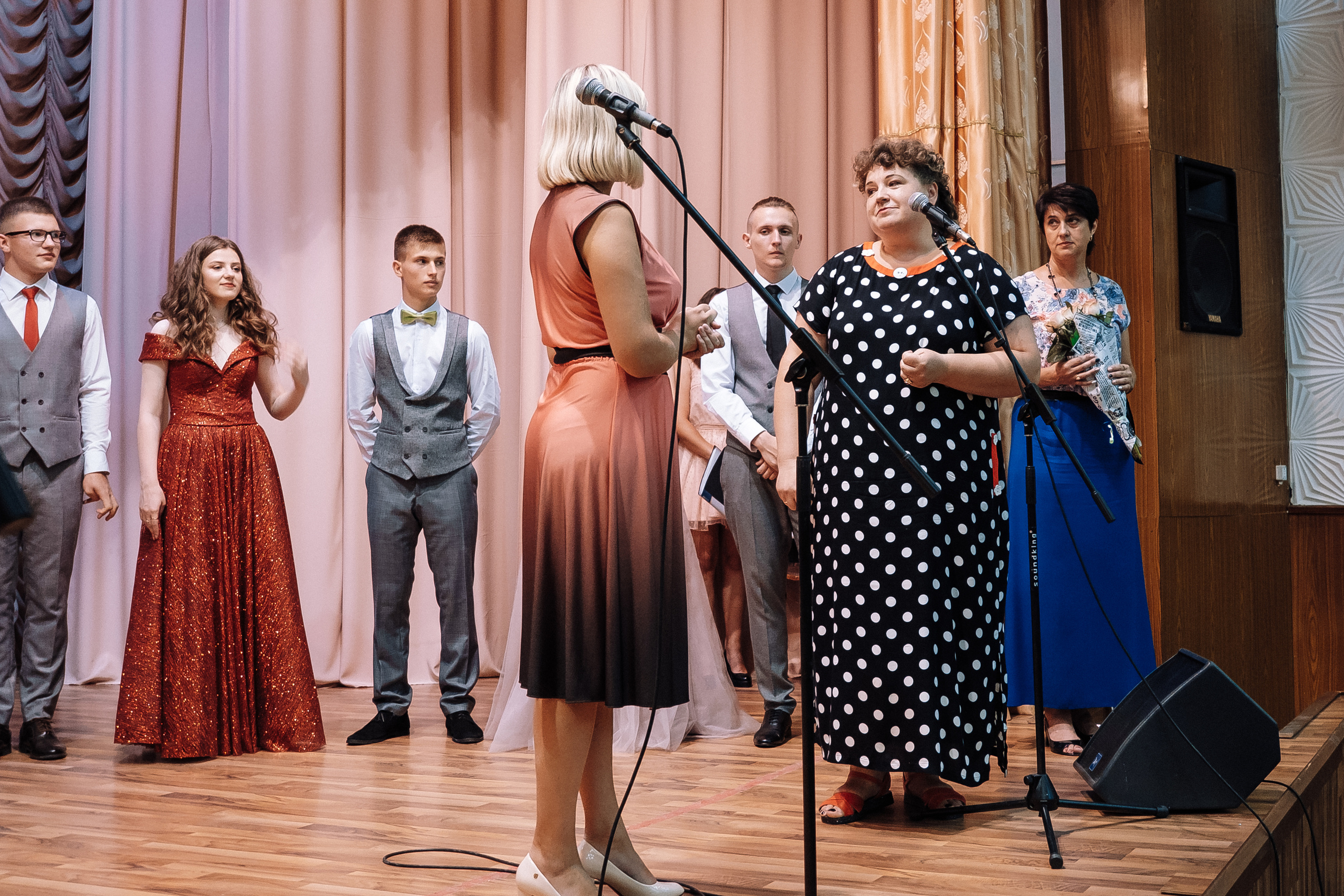 Выпускной школа номер 3. Хмельник. Ivan Skufinsky — wedding and family photographer in Vancouver