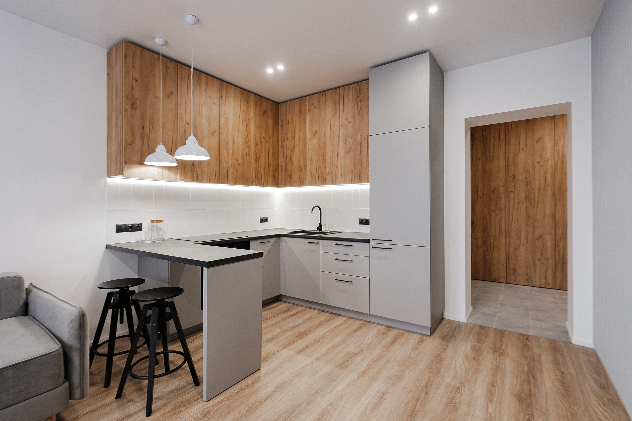 Interior photography of a apartment for a designer in Vancouver. Ivan Skufinsky — wedding and family photographer in Vancouver