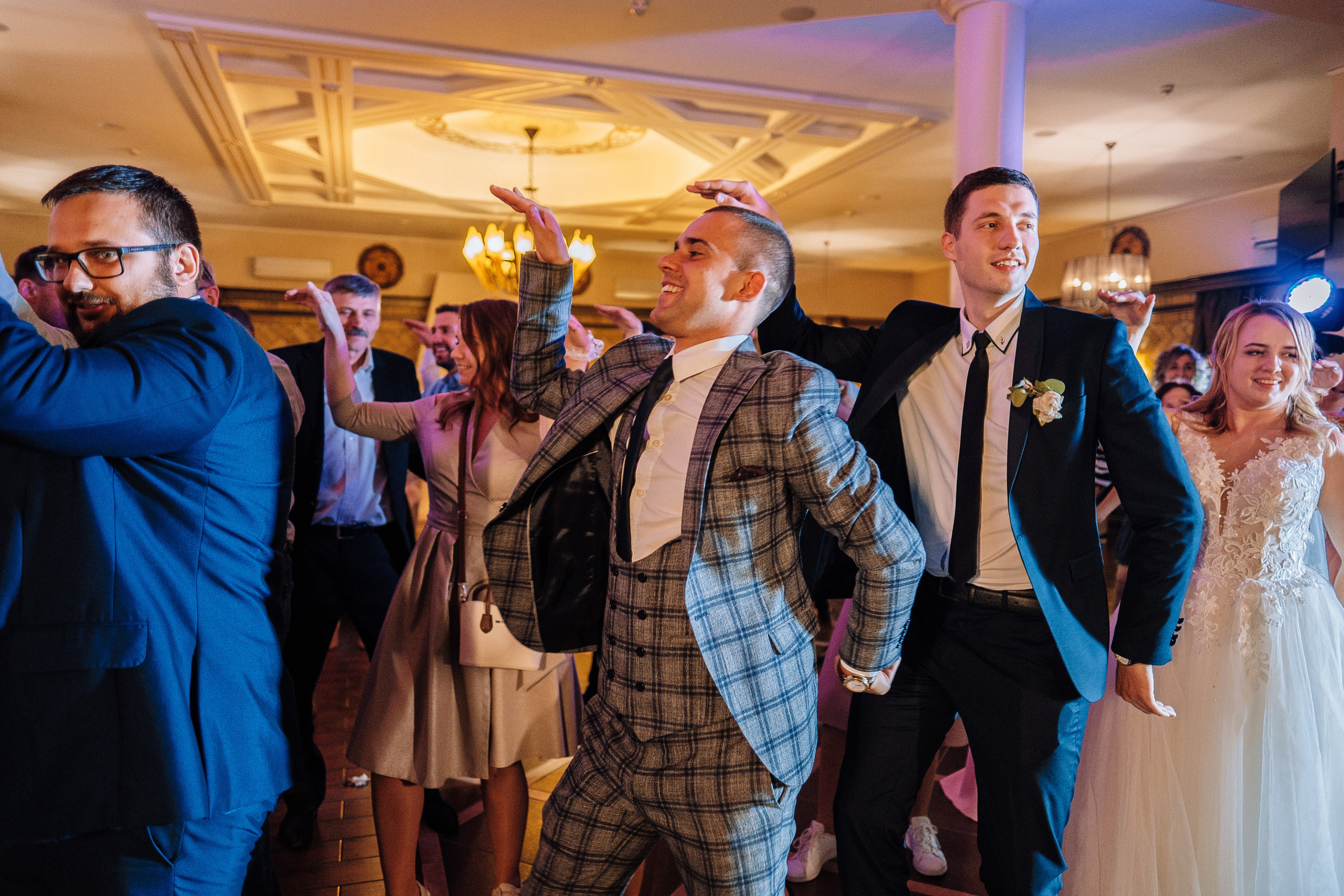 2019 19.10 WeddingStory Евгений+Юлия. Ivan Skufinsky — wedding and family photographer in Vancouver