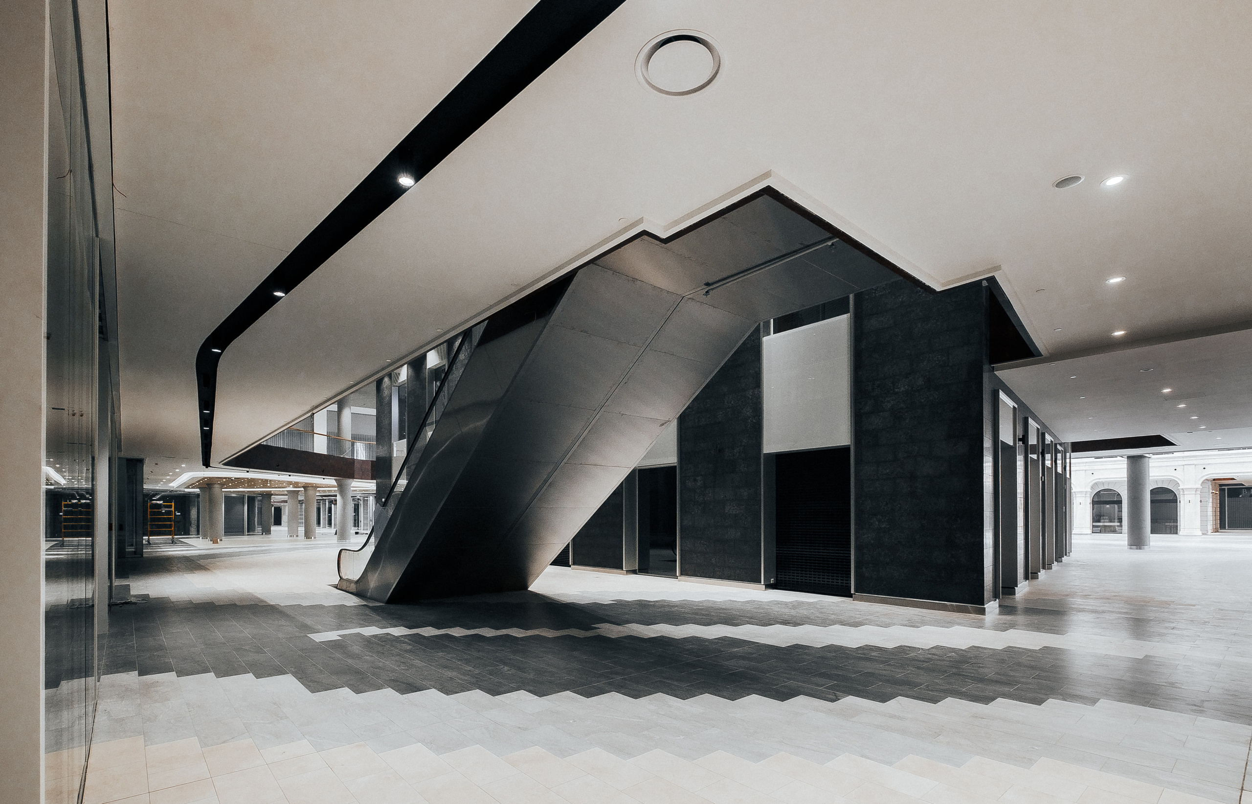 INTERIOR RETROVILLE. Ivan Skufinsky — wedding and family photographer in Vancouver