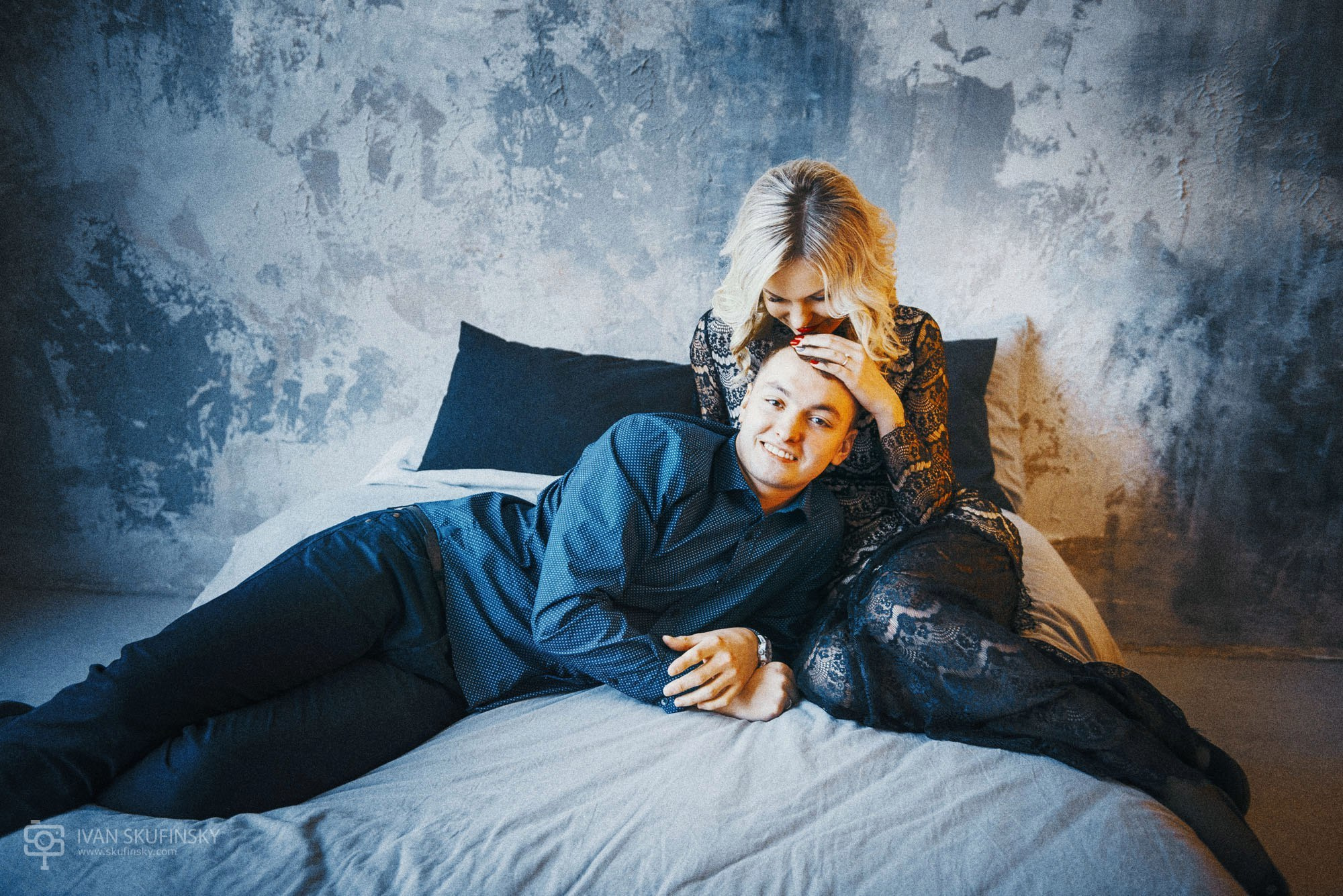 Фотосессия love story в студии. Ivan Skufinsky — wedding and family photographer in Vancouver