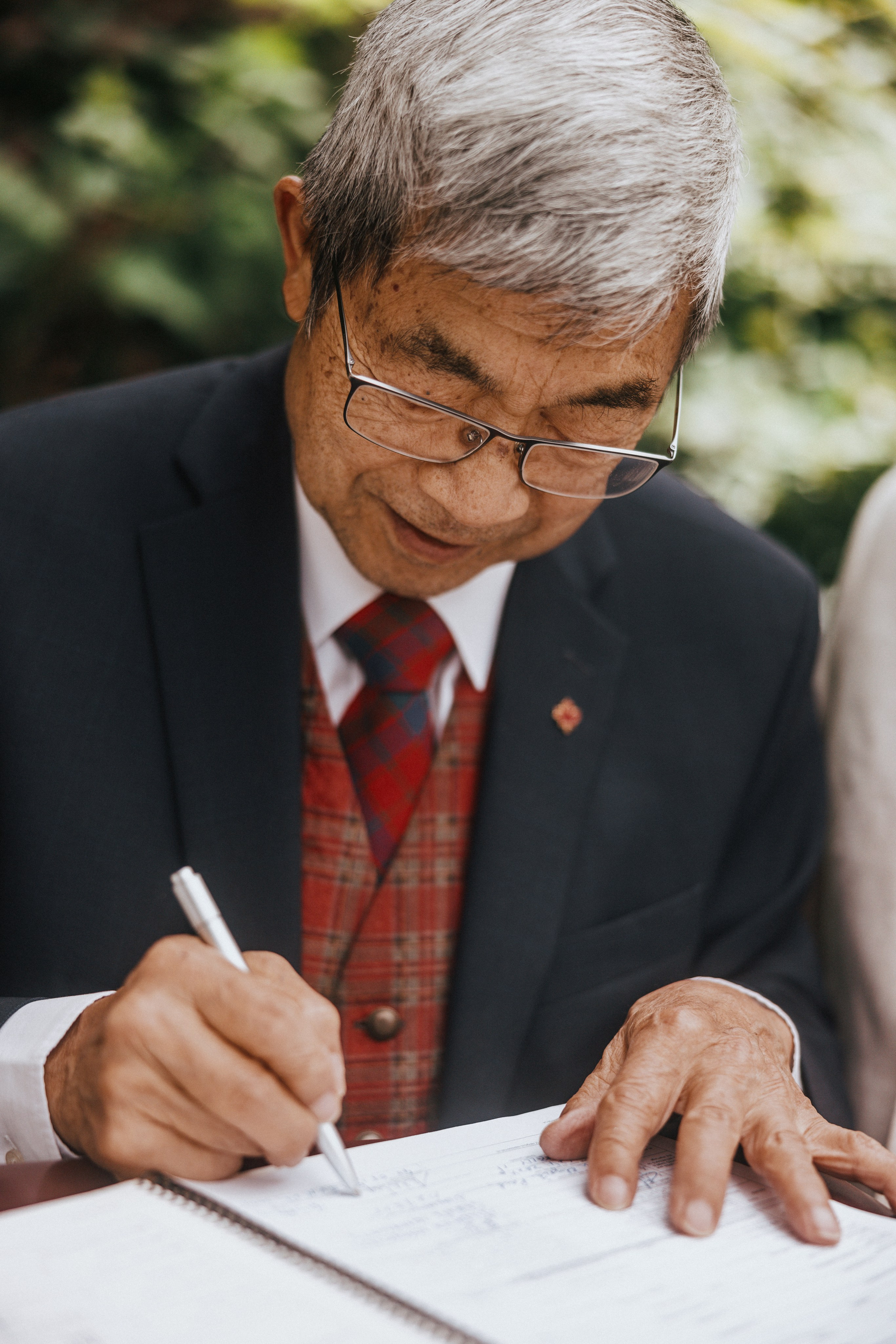 Sky-High Love: Stunning Vancouver Mountain Wedding Shoot by Helicopter. Ivan Skufinsky — wedding and family photographer in Vancouver