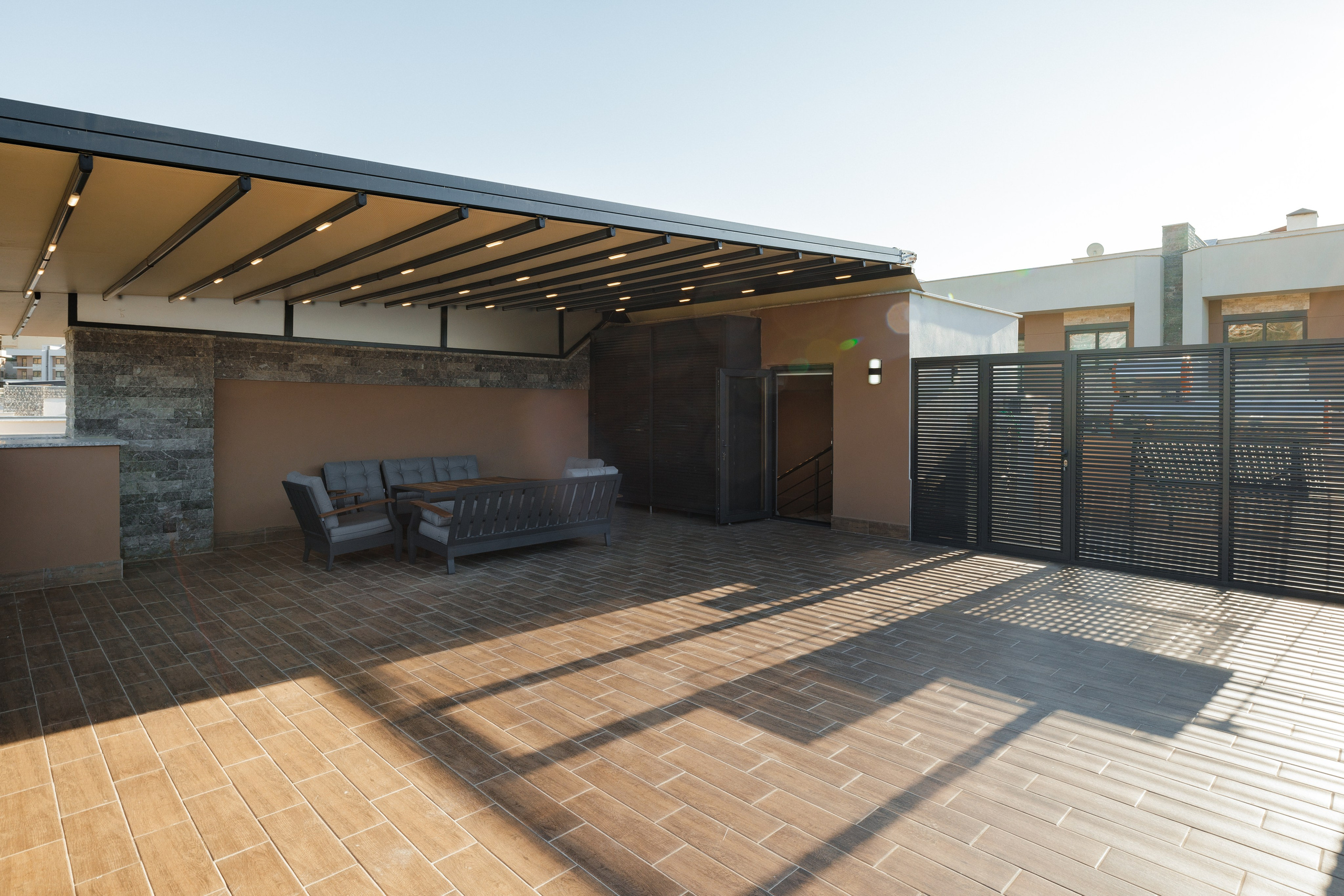 Real estate photographer in Vancouver Burnaby Richmond. Ivan Skufinsky — wedding and family photographer in Vancouver