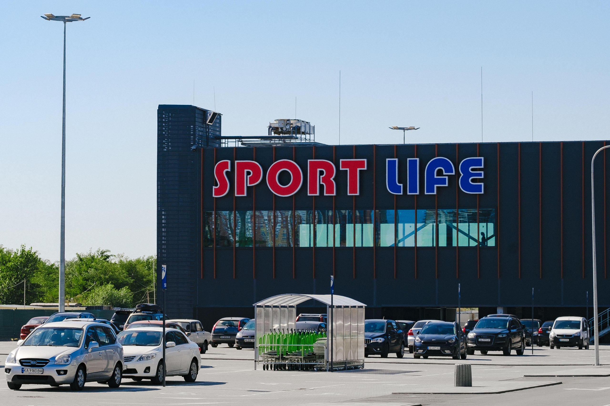 EXTERIER RETROVILLE. Ivan Skufinsky — wedding and family photographer in Vancouver