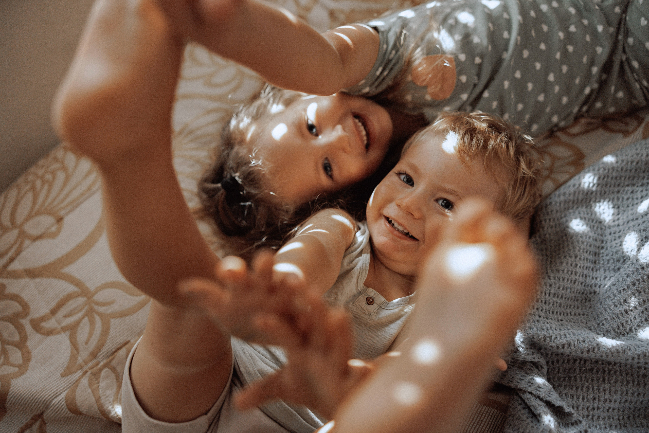 Home family shoot. Ivan Skufinsky — wedding and family photographer in Vancouver