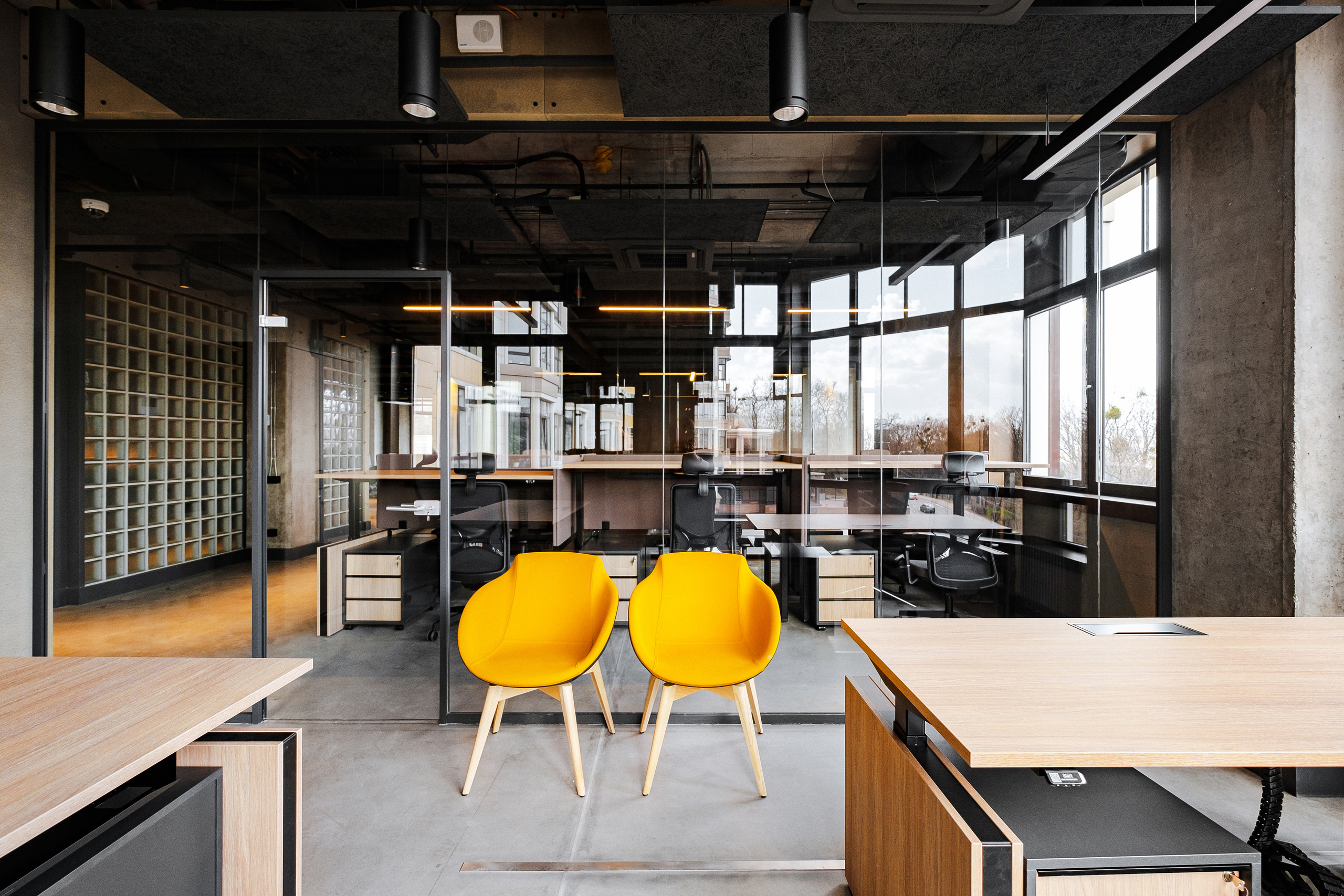 МACNAVI. Ivan Skufinsky — wedding and family photographer in Vancouver