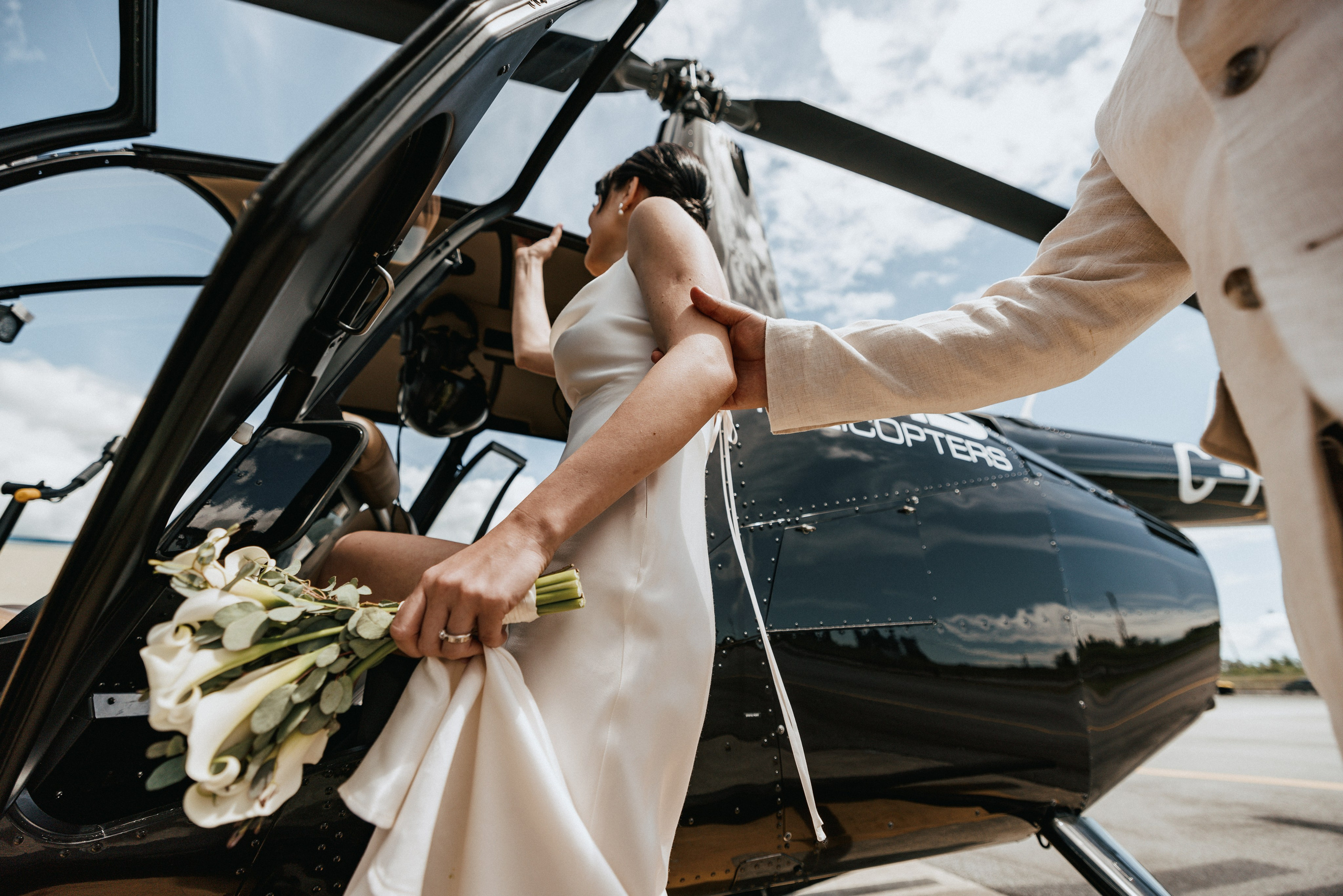Sky-High Love: Stunning Vancouver Mountain Wedding Shoot by Helicopter. Ivan Skufinsky — wedding and family photographer in Vancouver