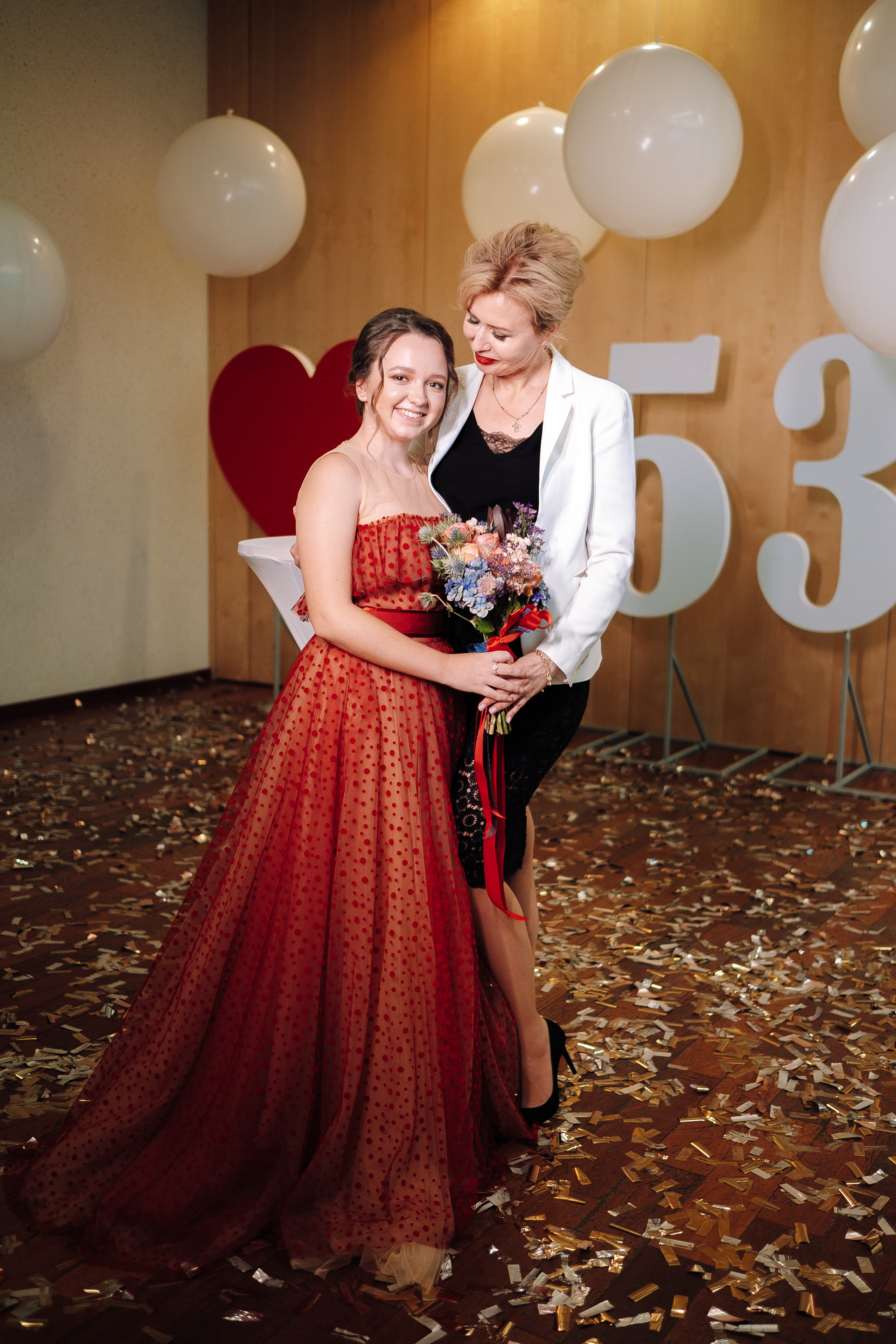 Выпускной 153 Гимназия. Ivan Skufinsky — wedding and family photographer in Vancouver