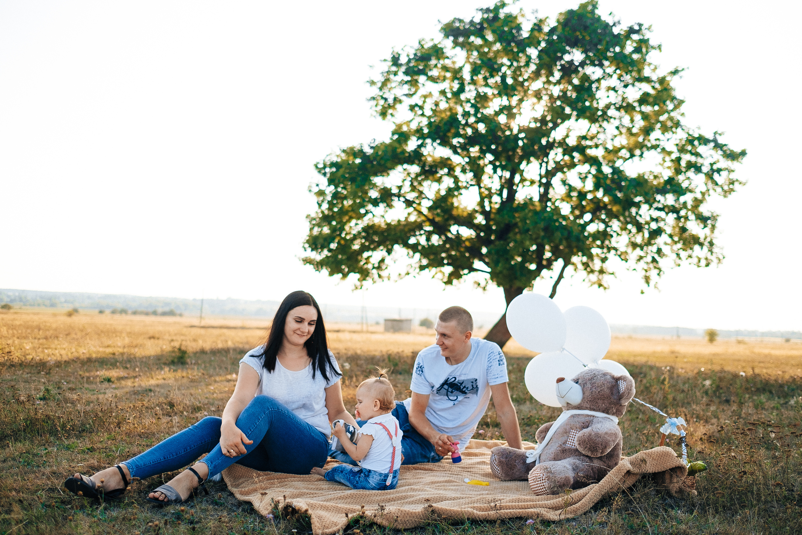 FamilyStory 1year (Lilia Sergey Maria). Ivan Skufinsky — wedding and family photographer in Vancouver