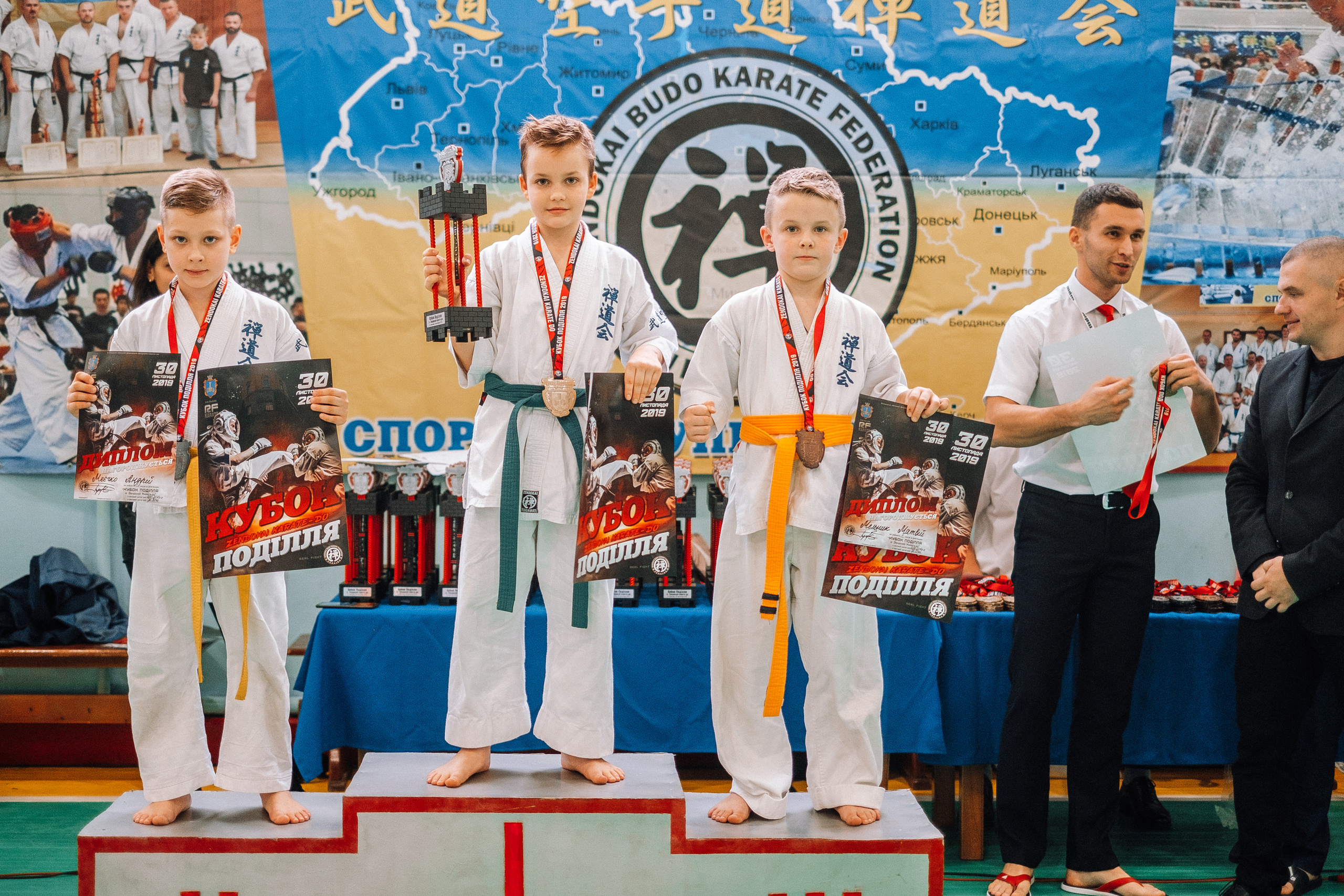 Karate-DO 30.11.2019 in-Khmelnik. Ivan Skufinsky — wedding and family photographer in Vancouver