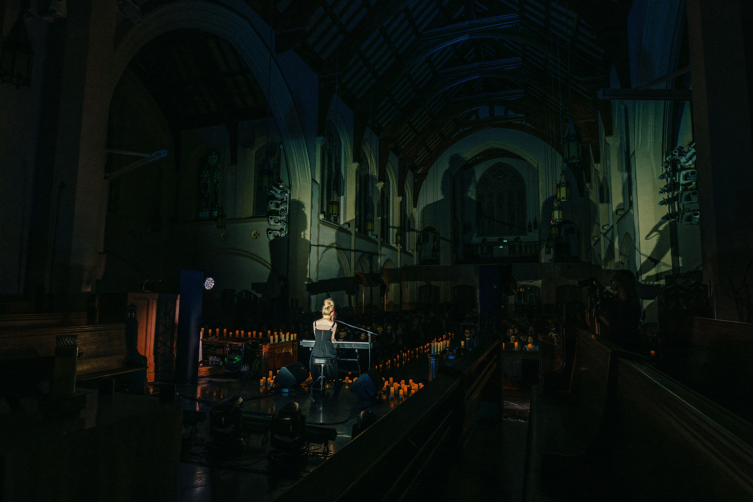 Live concert photography from Vivienne Mort in Vancouver 2025. Ivan Skufinsky — wedding and family photographer in Vancouver