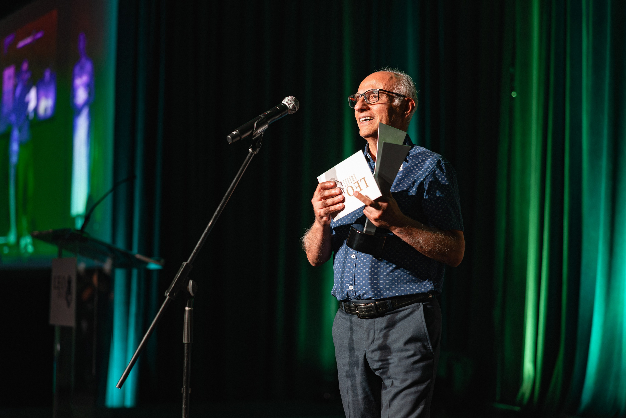 Event photographer in Vancouver Burnaby BC. Ivan Skufinsky — wedding and family photographer in Vancouver