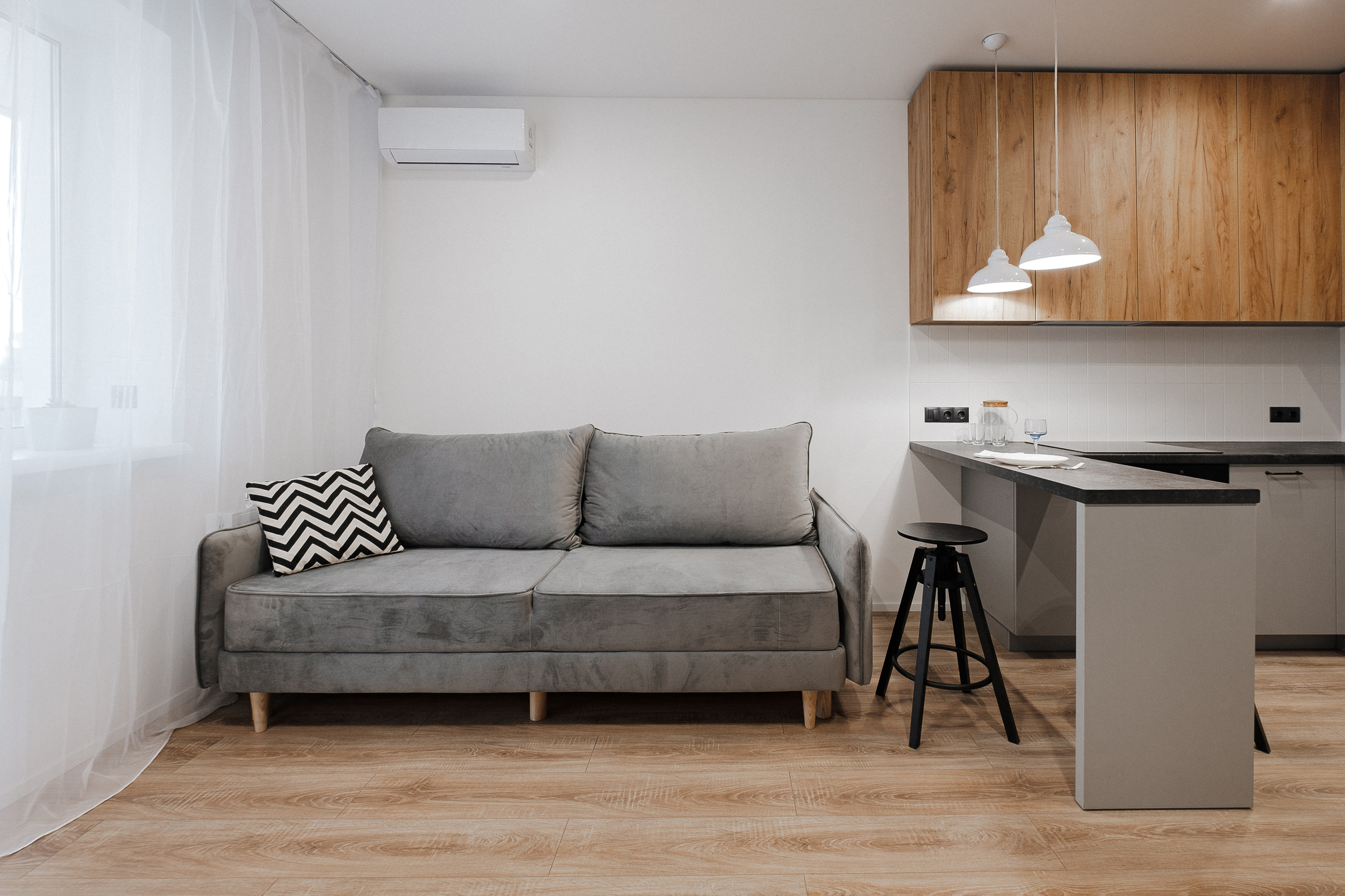 Interior photography of a apartment for a designer in Vancouver. Ivan Skufinsky — wedding and family photographer in Vancouver