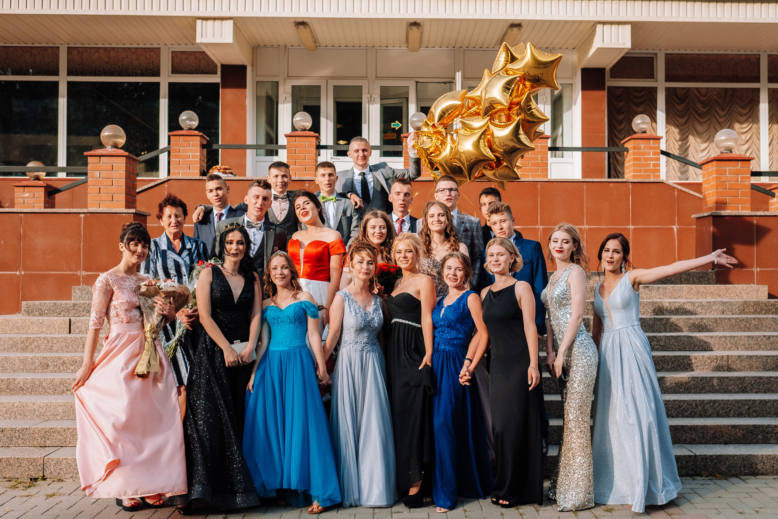 Выпускной школа номер 3. Хмельник. Ivan Skufinsky — wedding and family photographer in Vancouver