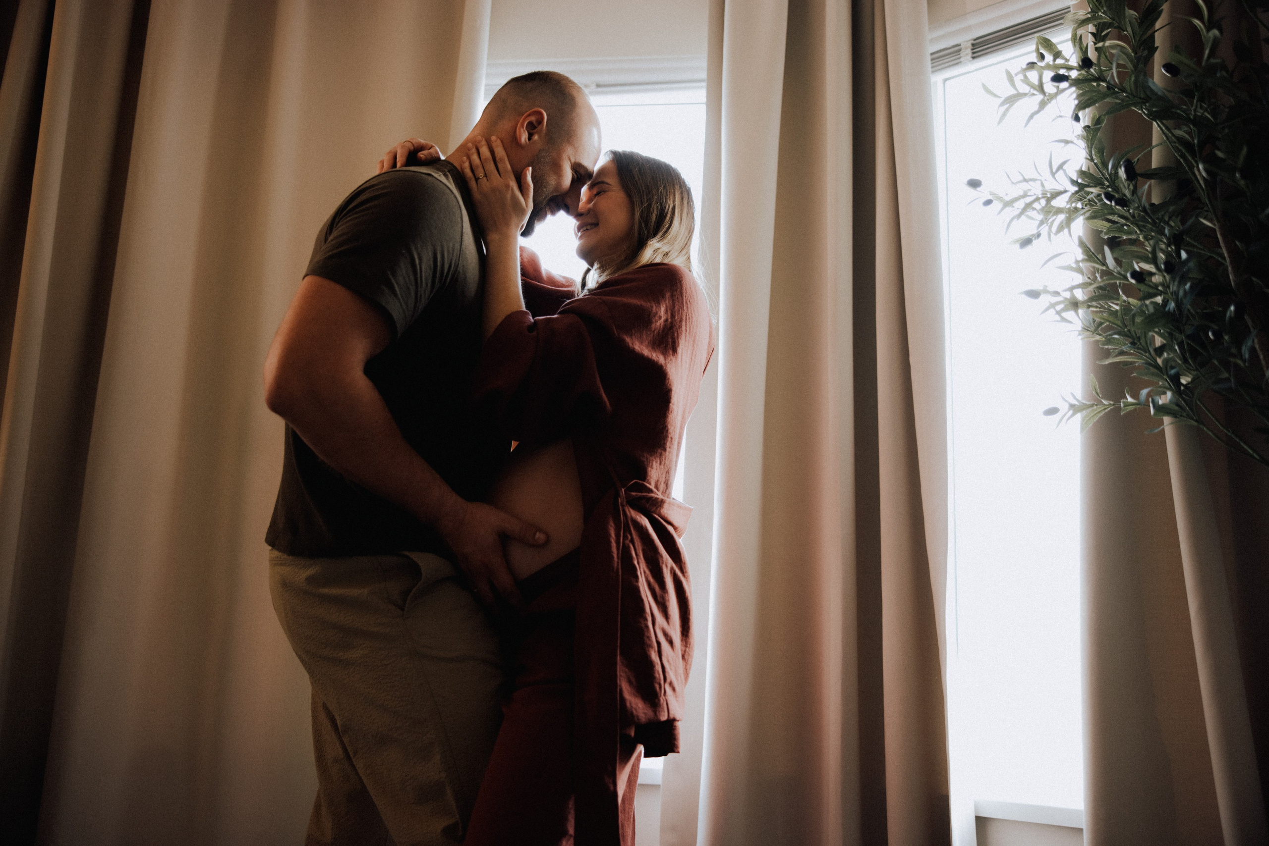Pregnancy Home Story Vancouver. Ivan Skufinsky — wedding and family photographer in Vancouver