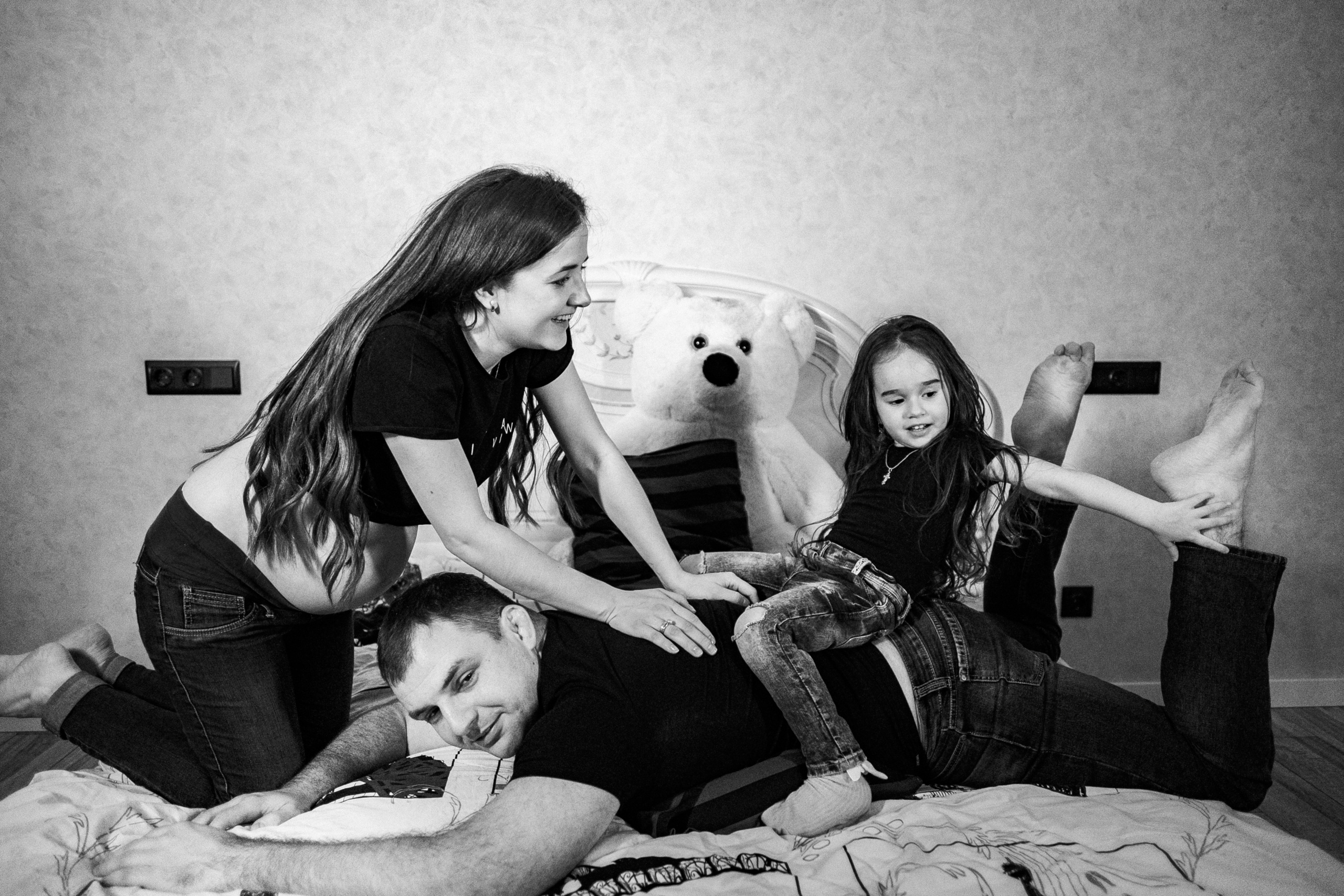 Марина+Андрей+Лиза+Животик. Ivan Skufinsky — wedding and family photographer in Vancouver