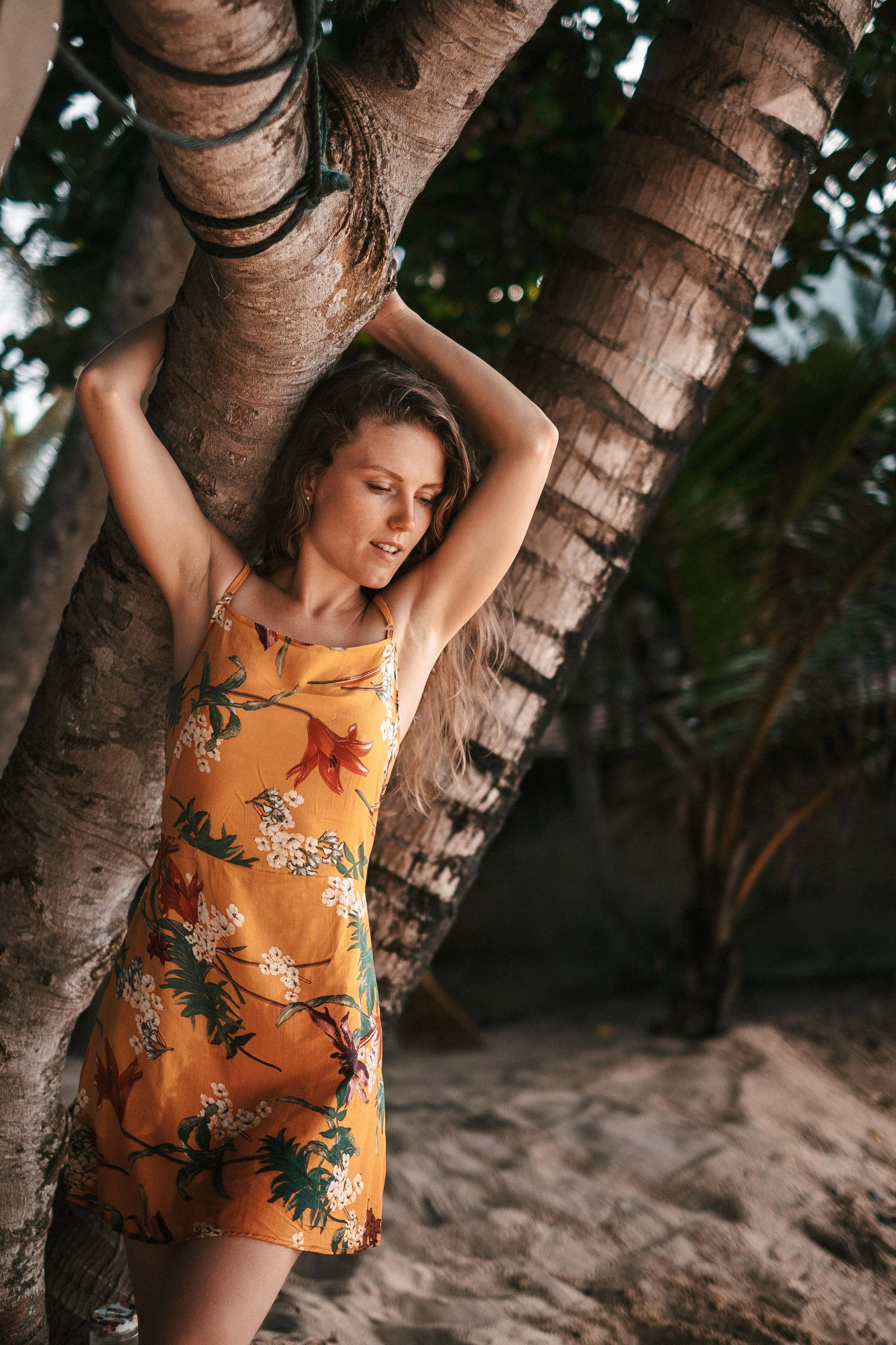 Gena+Katya+Liza Dalavella beach. Ivan Skufinsky — wedding and family photographer in Vancouver