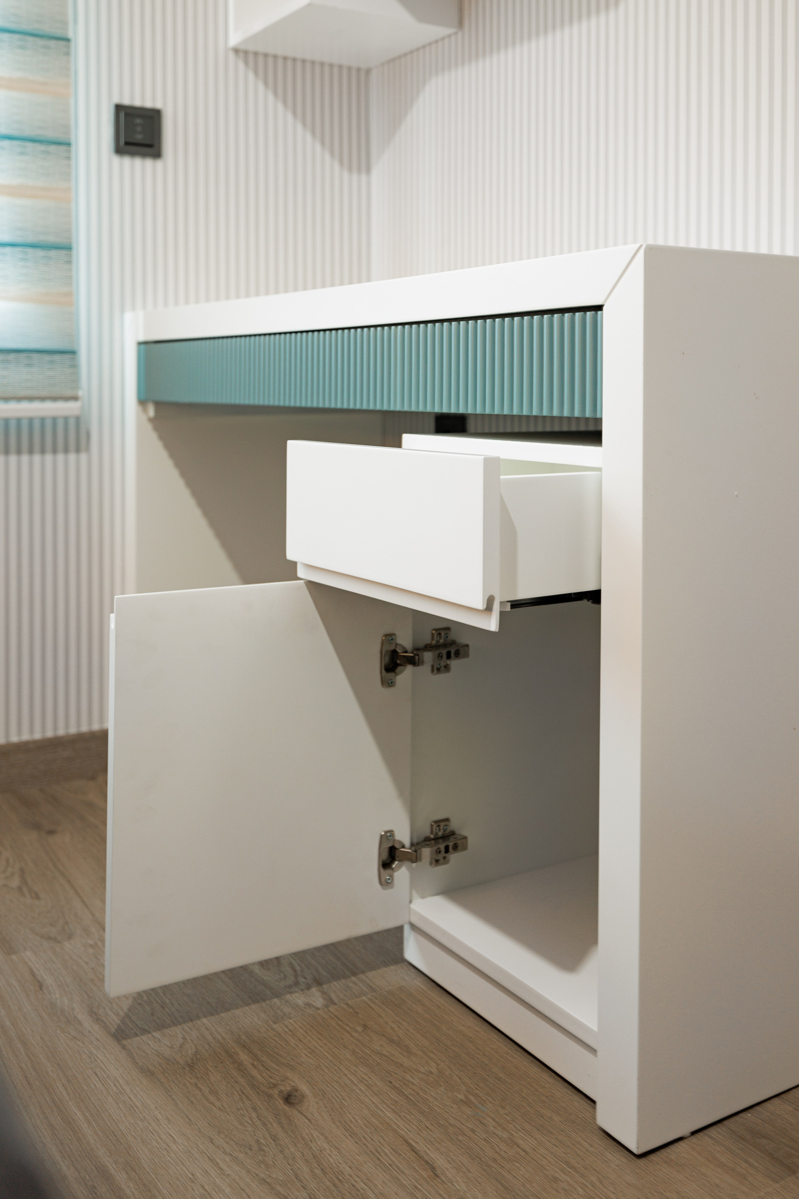 Real estate photographer in Vancouver Burnaby Richmond. Ivan Skufinsky — wedding and family photographer in Vancouver