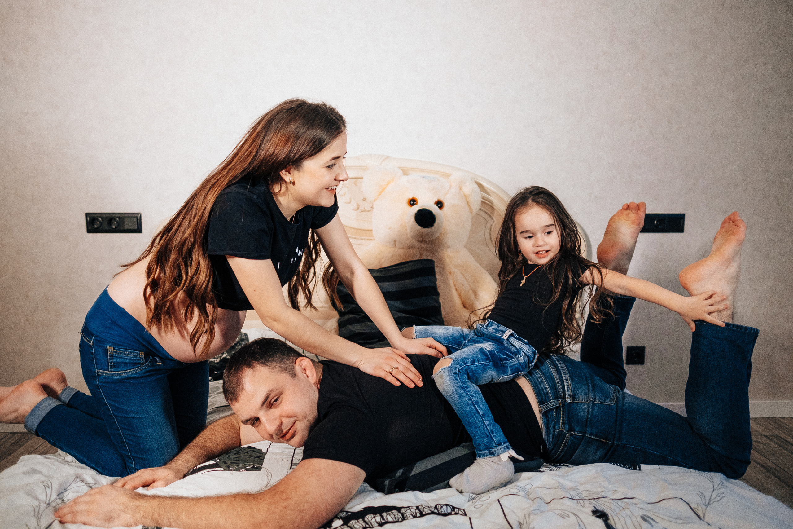 Марина+Андрей+Лиза+Животик. Ivan Skufinsky — wedding and family photographer in Vancouver