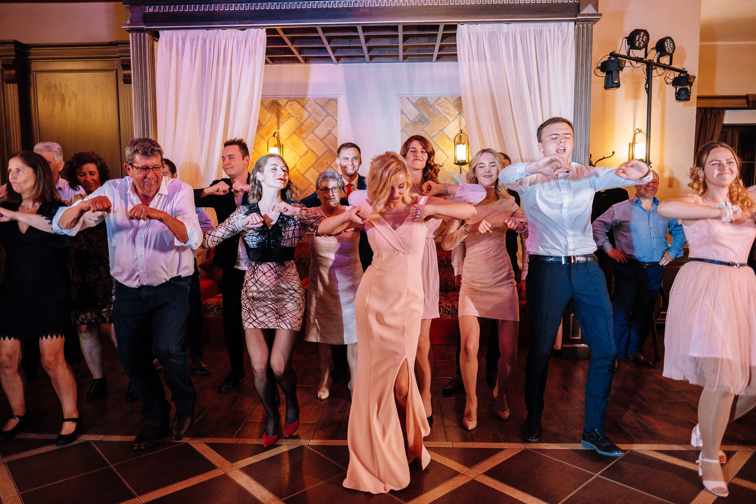 2019 19.10 WeddingStory Евгений+Юлия. Ivan Skufinsky — wedding and family photographer in Vancouver