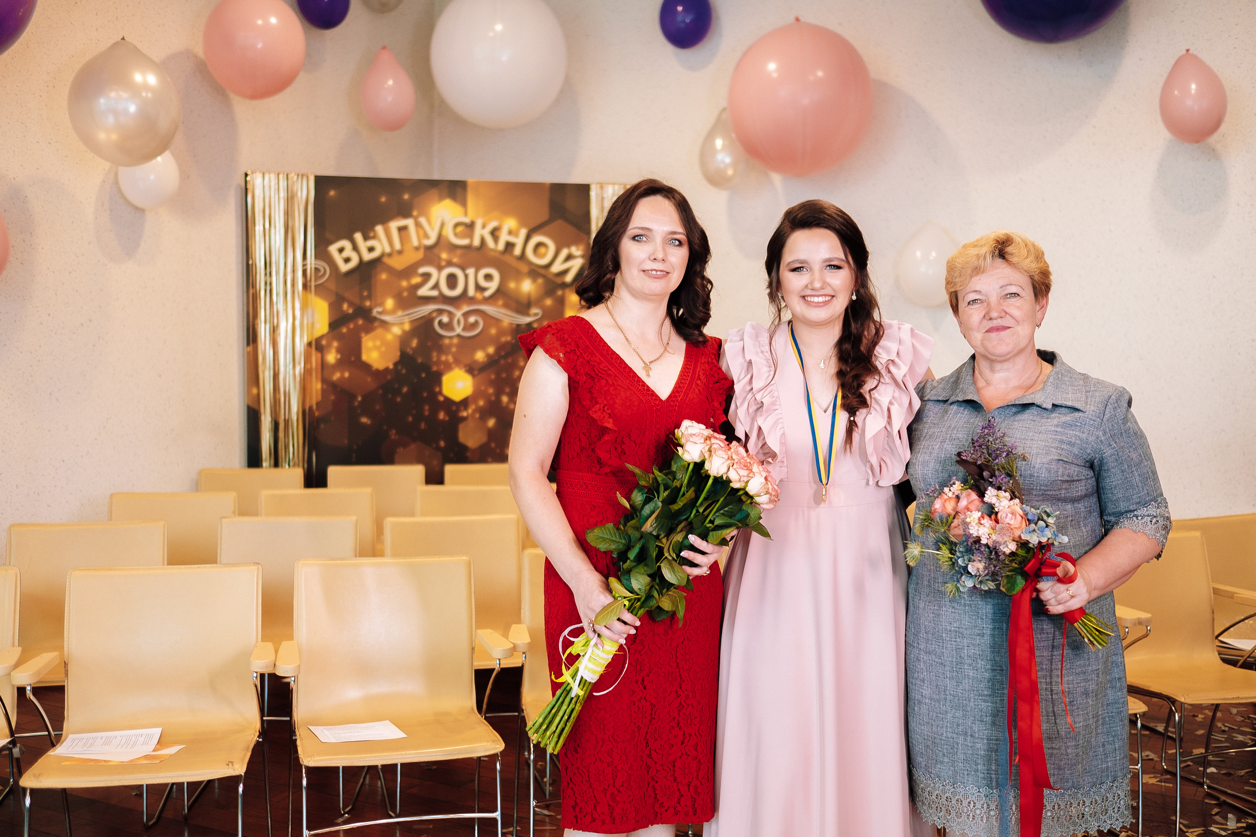 Выпускной 153 Гимназия. Ivan Skufinsky — wedding and family photographer in Vancouver