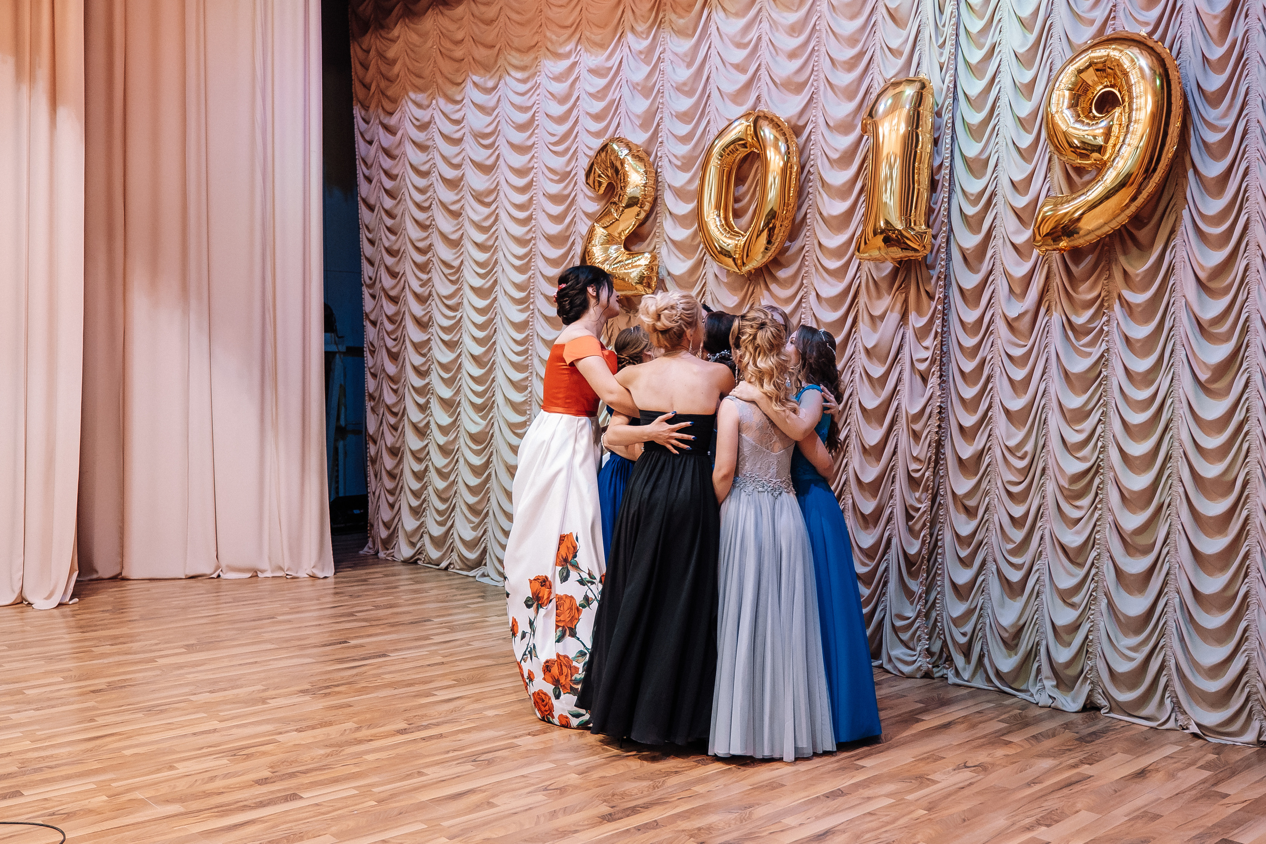 Выпускной школа номер 3. Хмельник. Ivan Skufinsky — wedding and family photographer in Vancouver