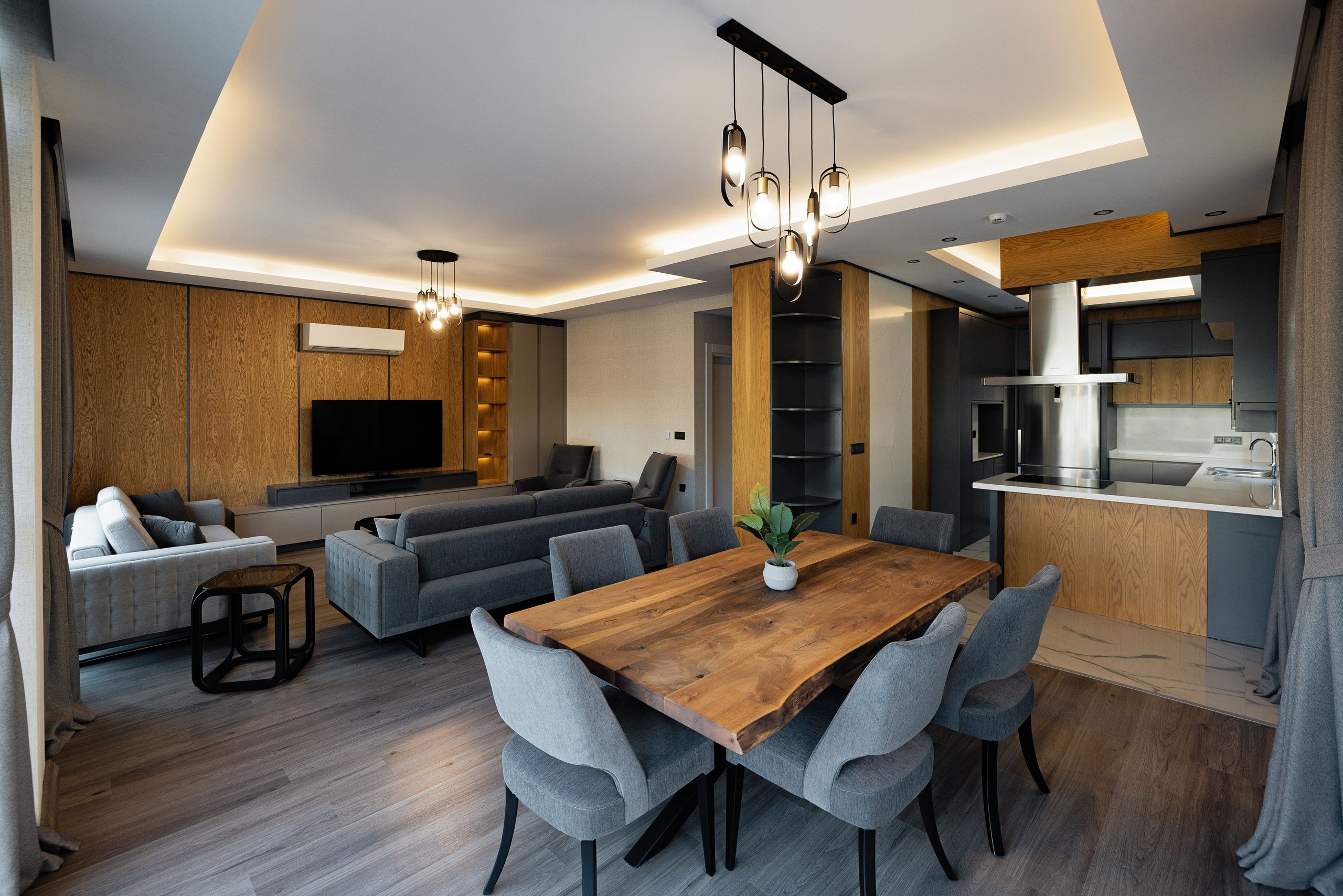 Real estate photographer in Vancouver Burnaby Richmond. Ivan Skufinsky — wedding and family photographer in Vancouver