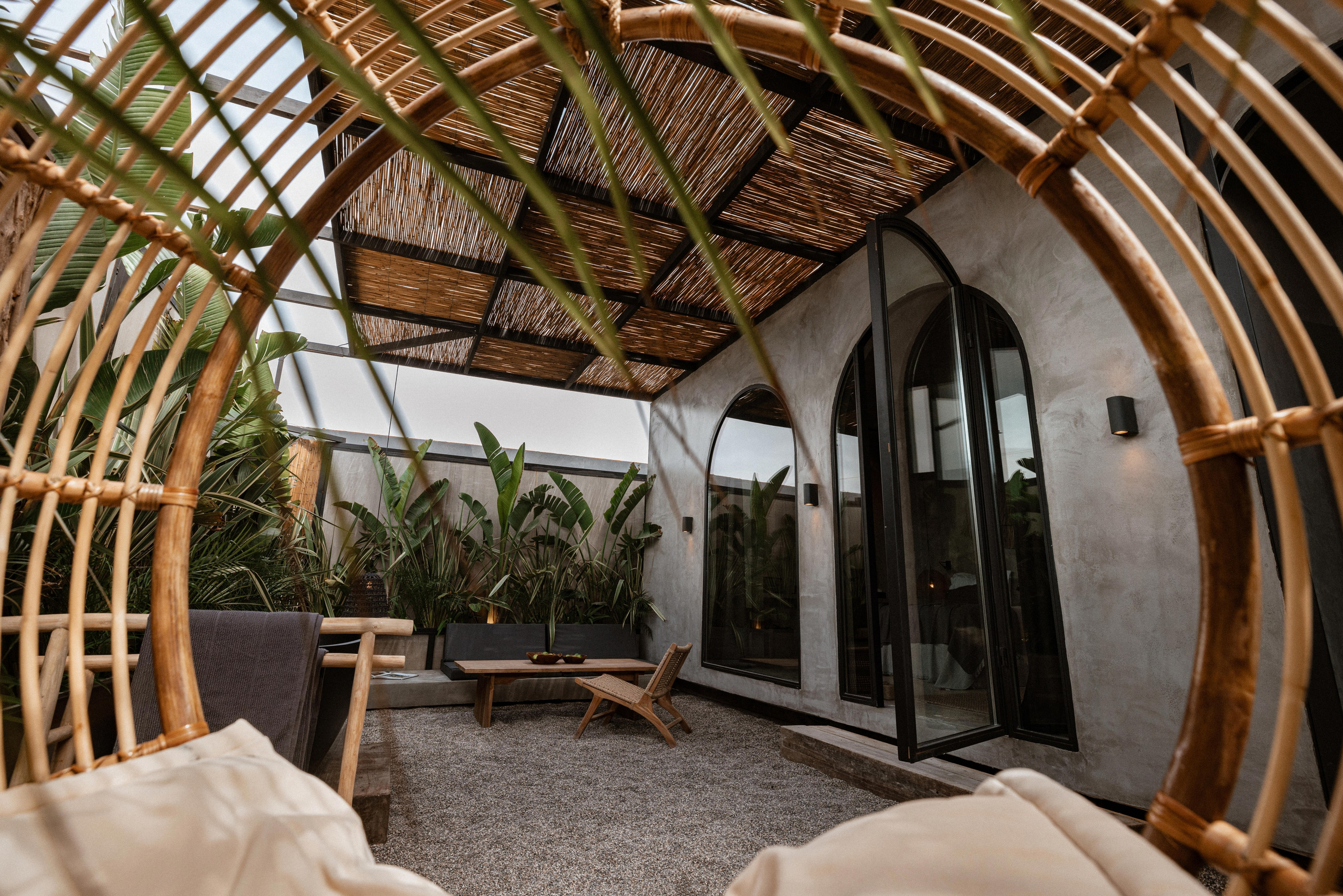 Interior photography and video shooting of a hotel in Bali style. Ivan Skufinsky — wedding and family photographer in Vancouver