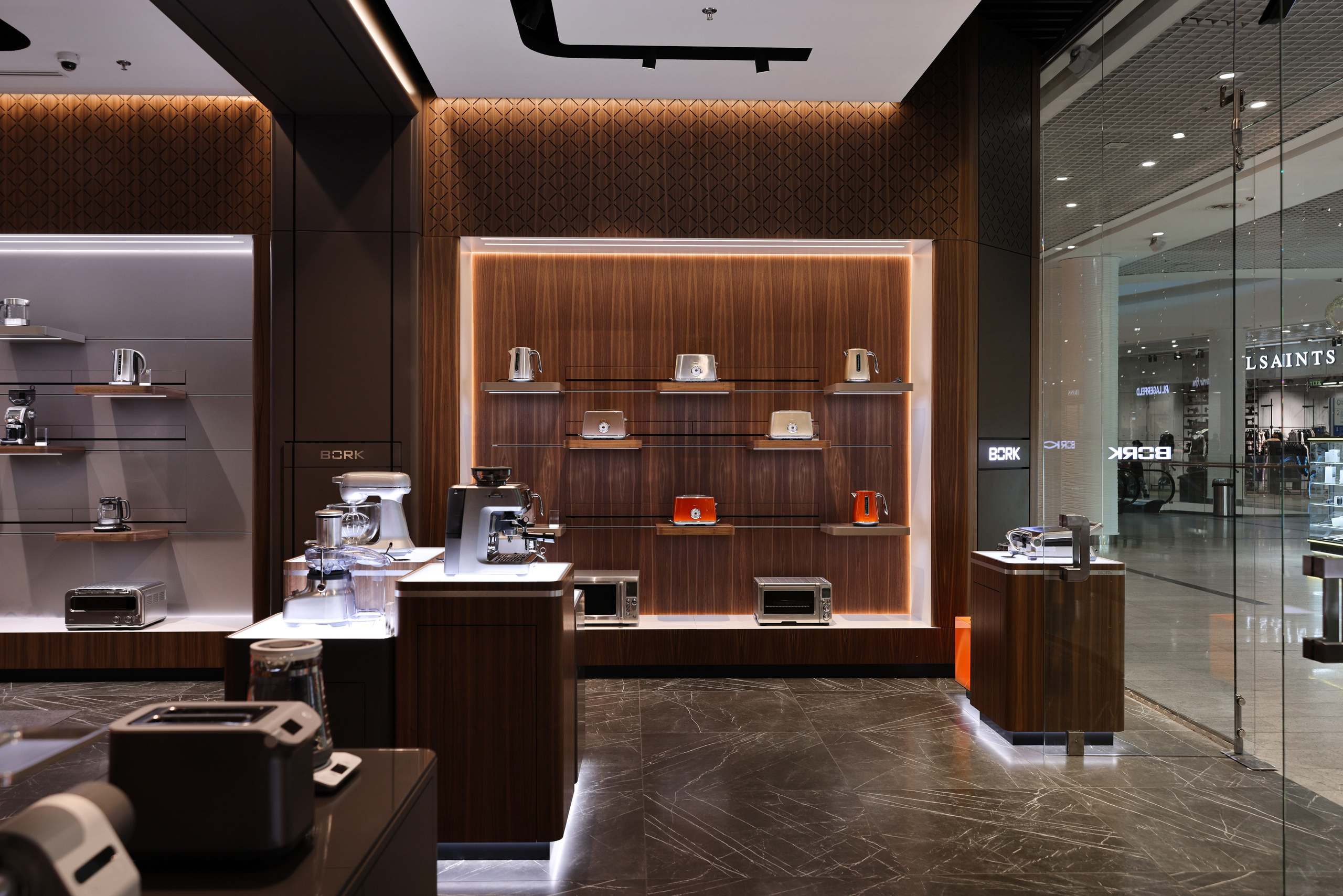 Интерьерный фотограф. Showroom Bork. Ivan Skufinsky — wedding and family photographer in Vancouver