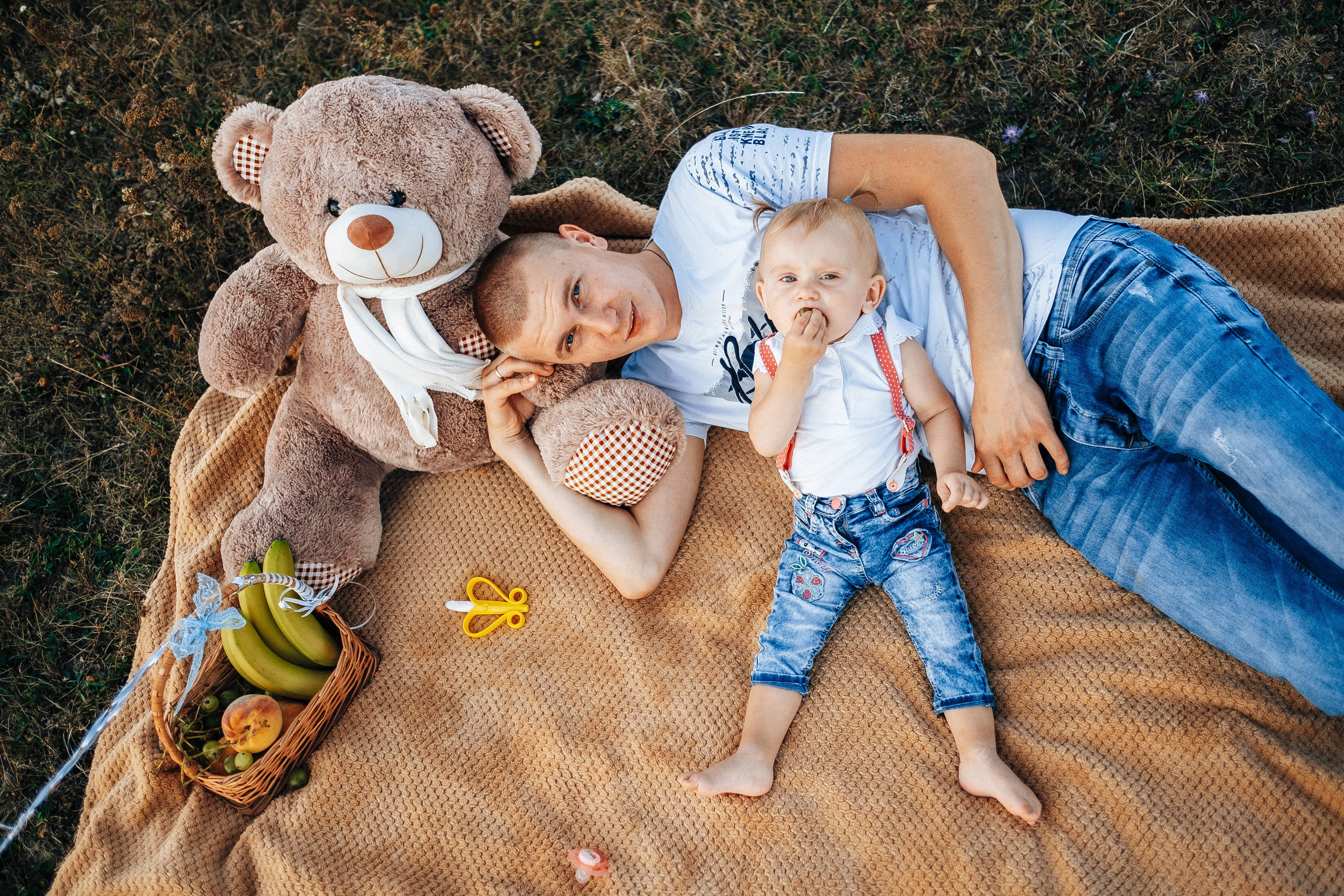 FamilyStory 1year (Lilia Sergey Maria). Ivan Skufinsky — wedding and family photographer in Vancouver