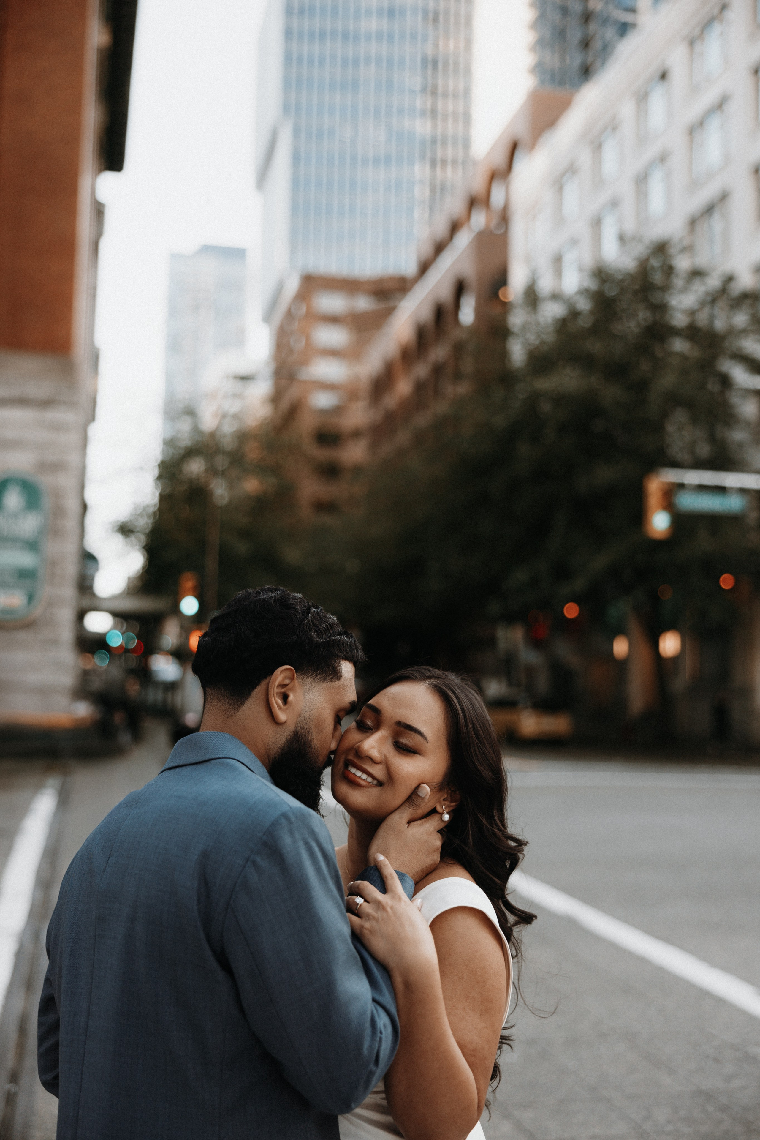 Engagement photographer vancouver. Ivan Skufinsky — wedding and family photographer in Vancouver